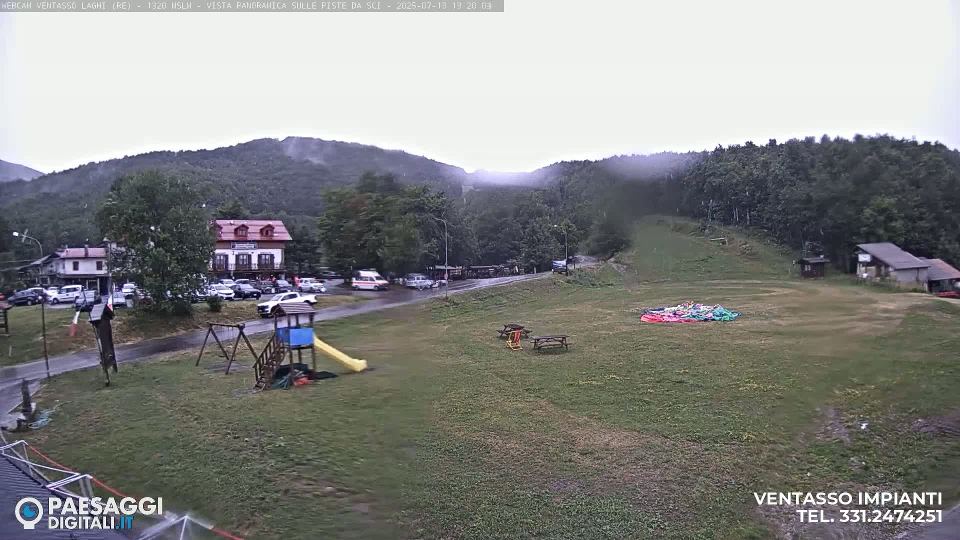 Mount Ventasso & Laghi (Lakes) Ski Slopes Live Cam - Reggio Emilia, Emilia-Romagna, Italy