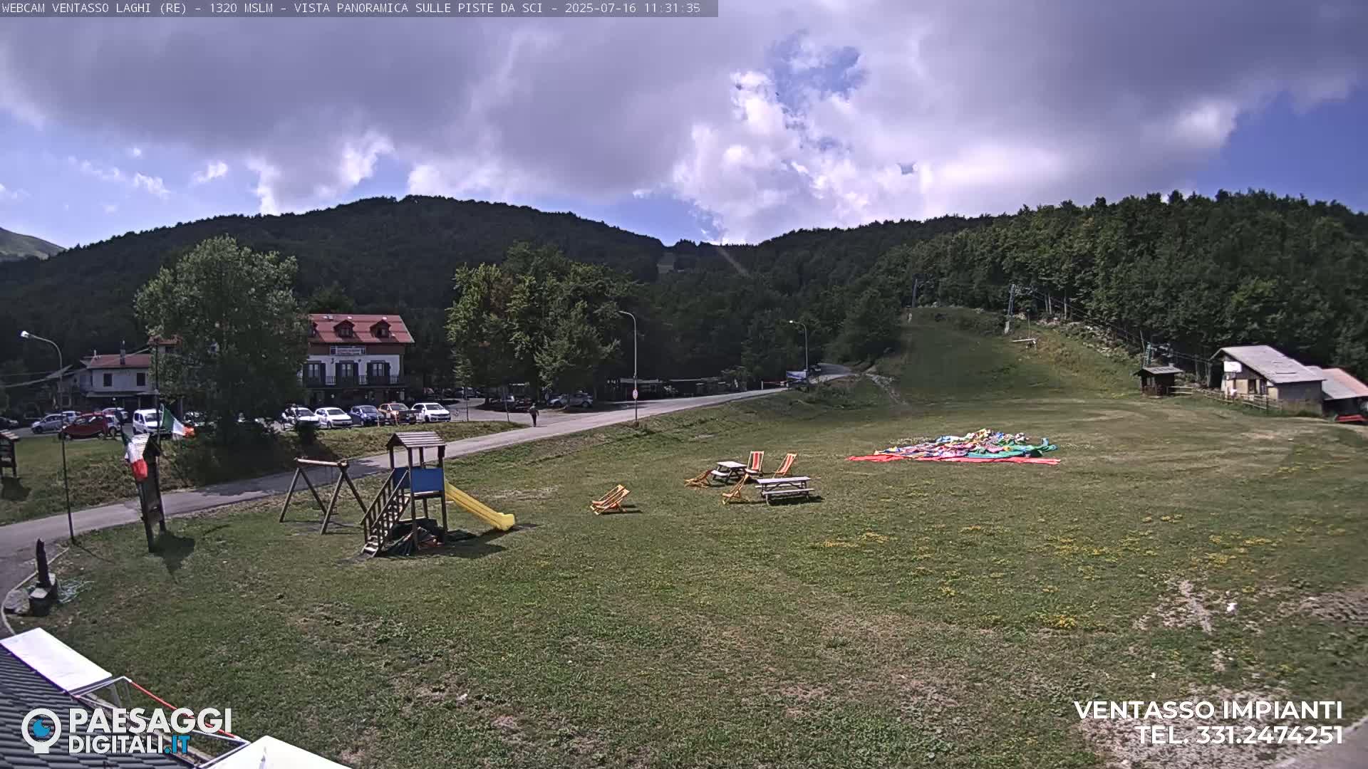 Mount Ventasso & Laghi (Lakes) Ski Slopes Live Cam - Reggio Emilia, Emilia-Romagna, Italy