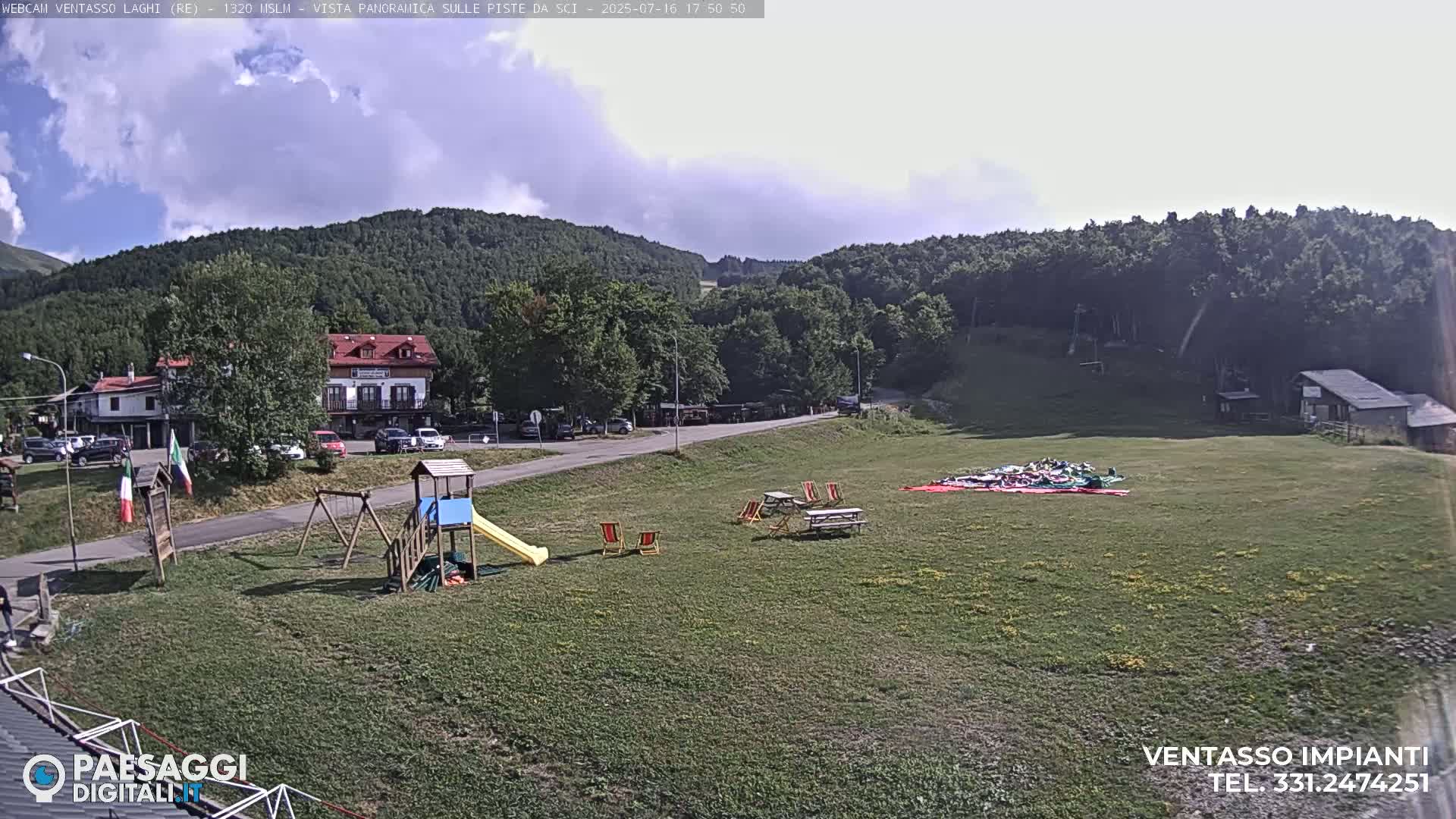 Mount Ventasso & Laghi (Lakes) Ski Slopes Live Cam - Reggio Emilia, Emilia-Romagna, Italy