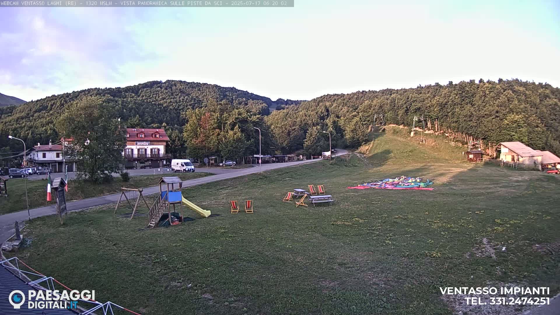 Mount Ventasso & Laghi (Lakes) Ski Slopes Live Cam - Reggio Emilia, Emilia-Romagna, Italy