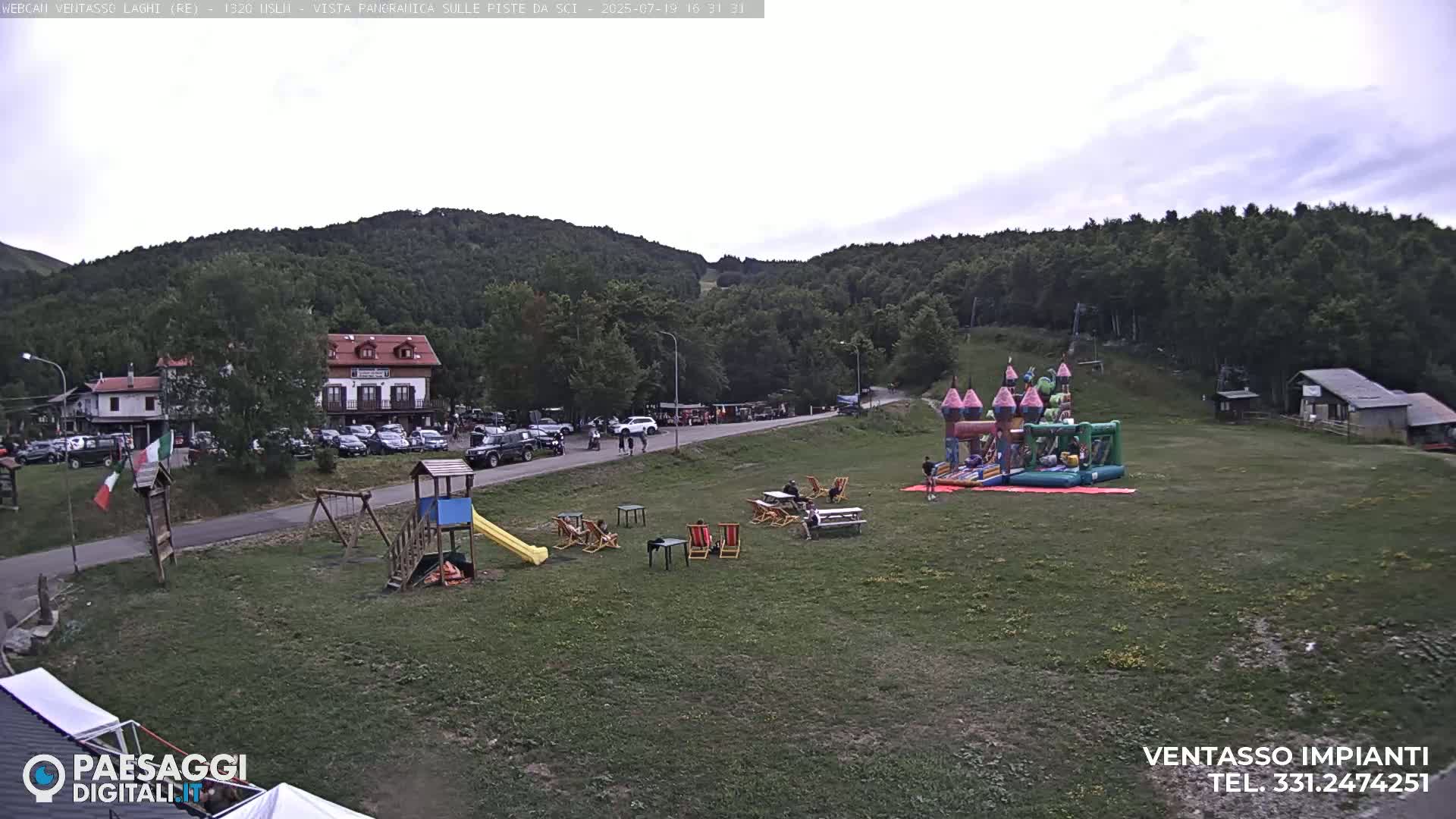 Mount Ventasso & Laghi (Lakes) Ski Slopes Live Cam - Reggio Emilia, Emilia-Romagna, Italy