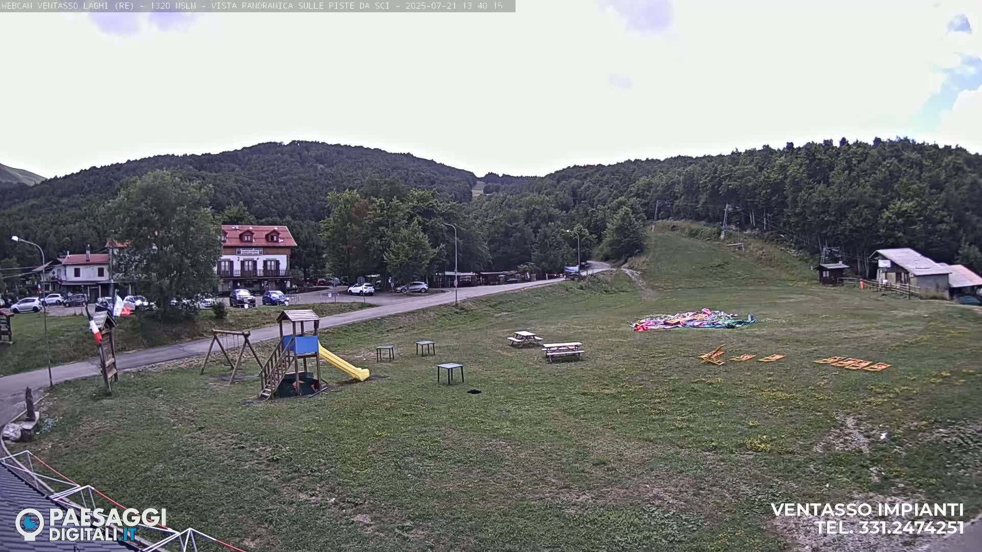 Mount Ventasso & Laghi (Lakes) Ski Slopes Live Cam - Reggio Emilia, Emilia-Romagna, Italy