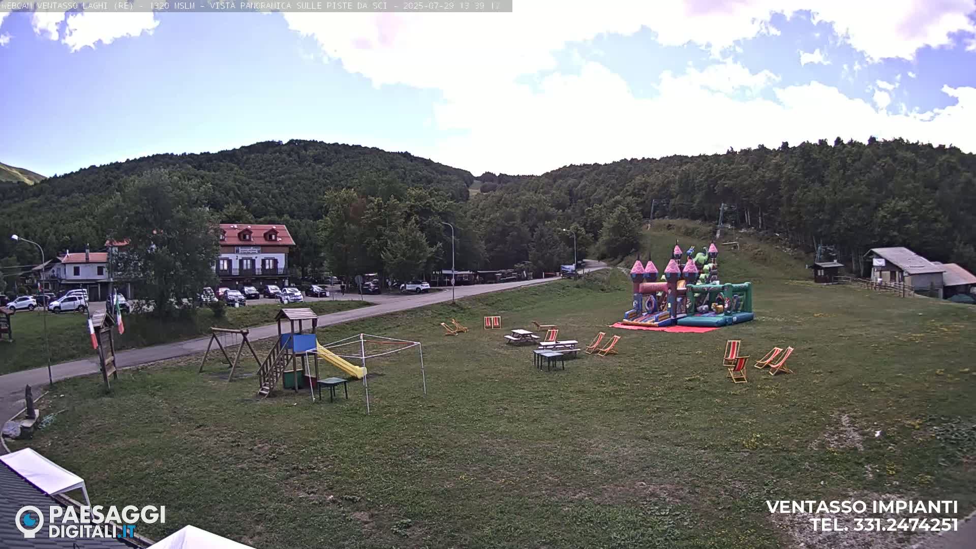 Mount Ventasso & Laghi (Lakes) Ski Slopes Live Cam - Reggio Emilia, Emilia-Romagna, Italy