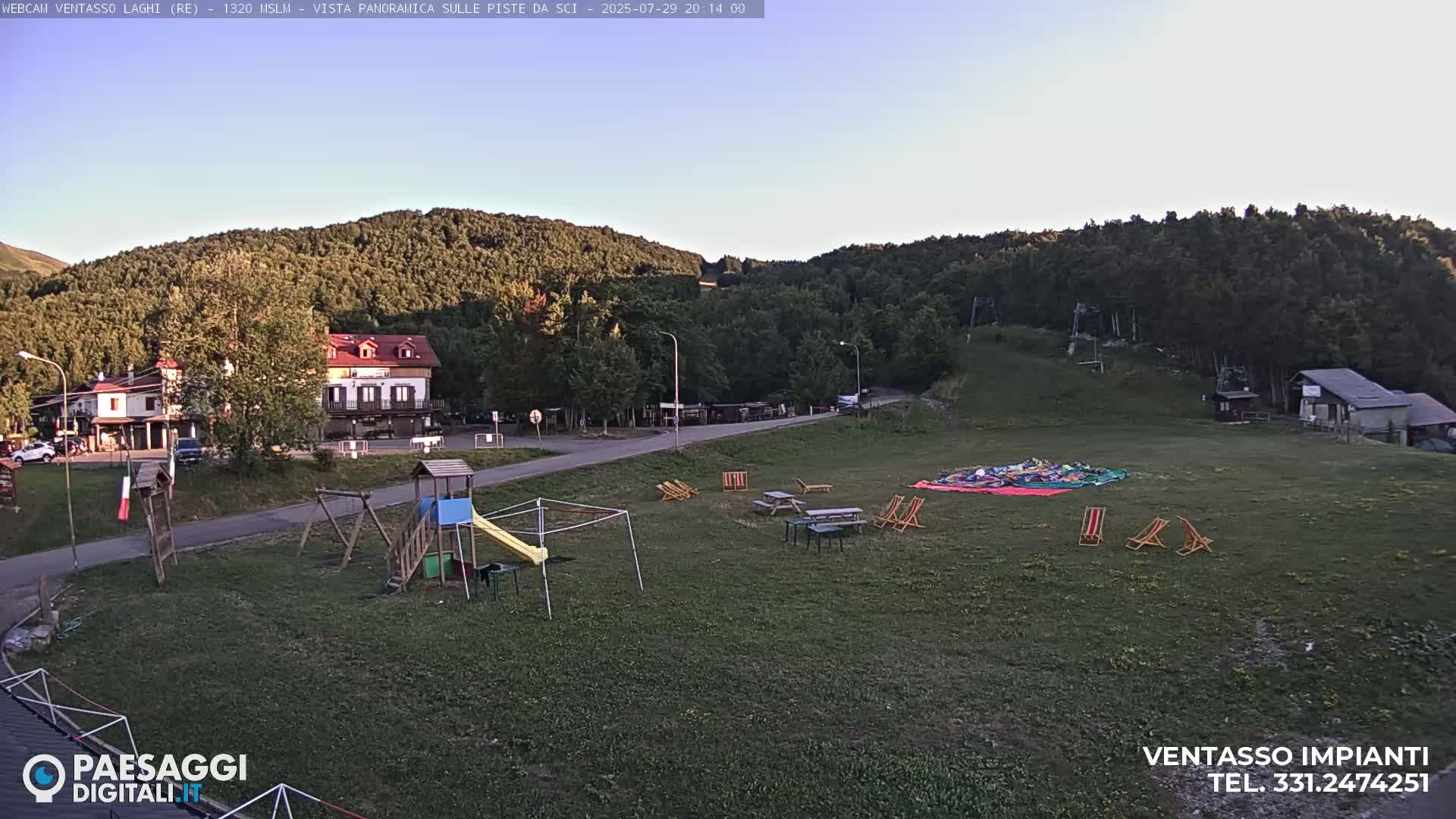 Mount Ventasso & Laghi (Lakes) Ski Slopes Live Cam - Reggio Emilia, Emilia-Romagna, Italy