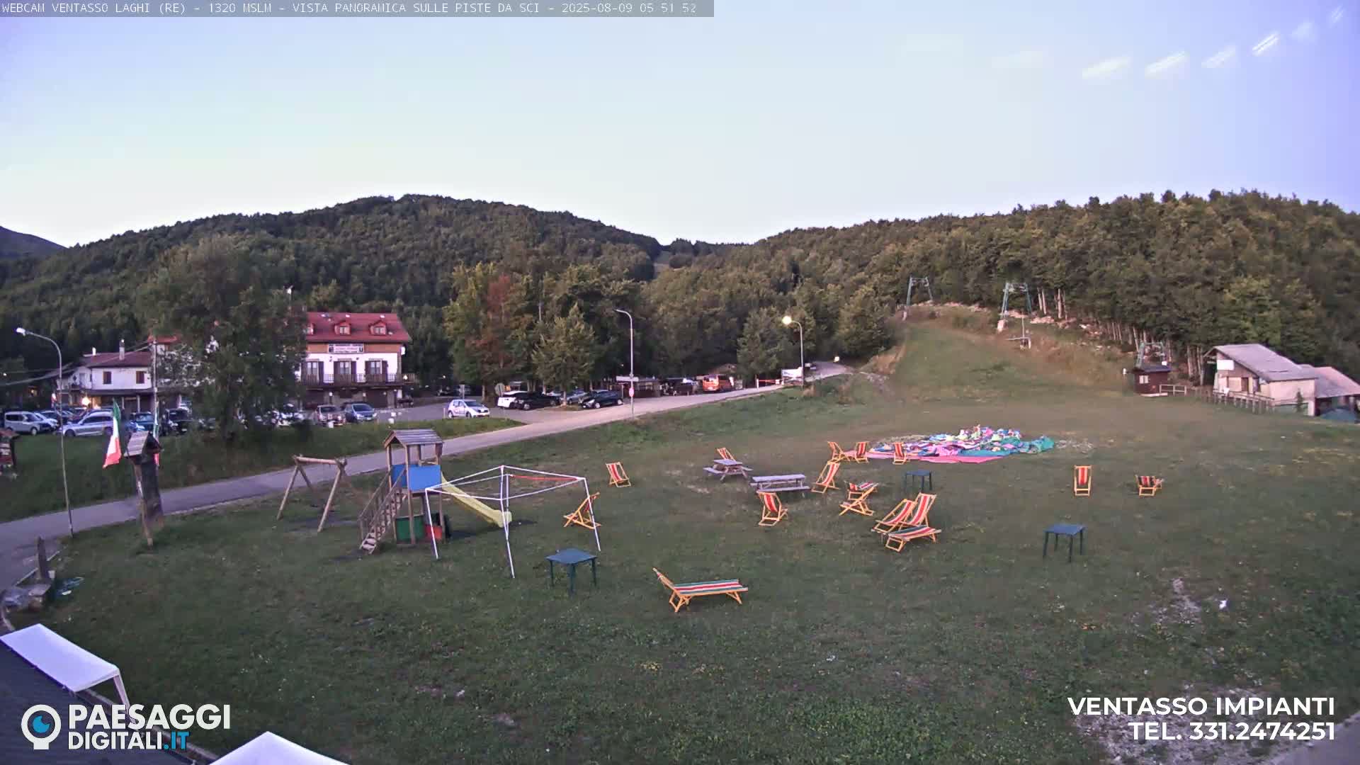 Mount Ventasso & Laghi (Lakes) Ski Slopes Live Cam - Reggio Emilia, Emilia-Romagna, Italy