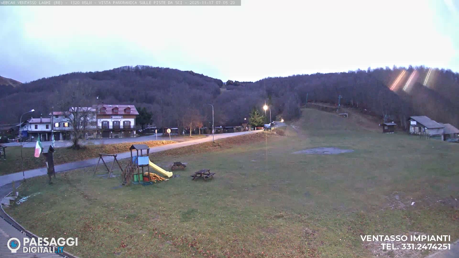 Mount Ventasso & Laghi (Lakes) Ski Slopes Live Cam - Reggio Emilia, Emilia-Romagna, Italy