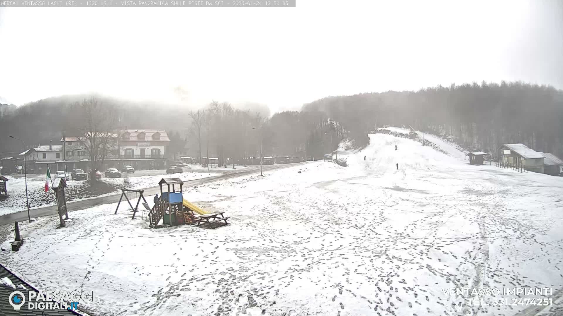 Mount Ventasso & Laghi (Lakes) Ski Slopes Live Cam - Reggio Emilia, Emilia-Romagna, Italy