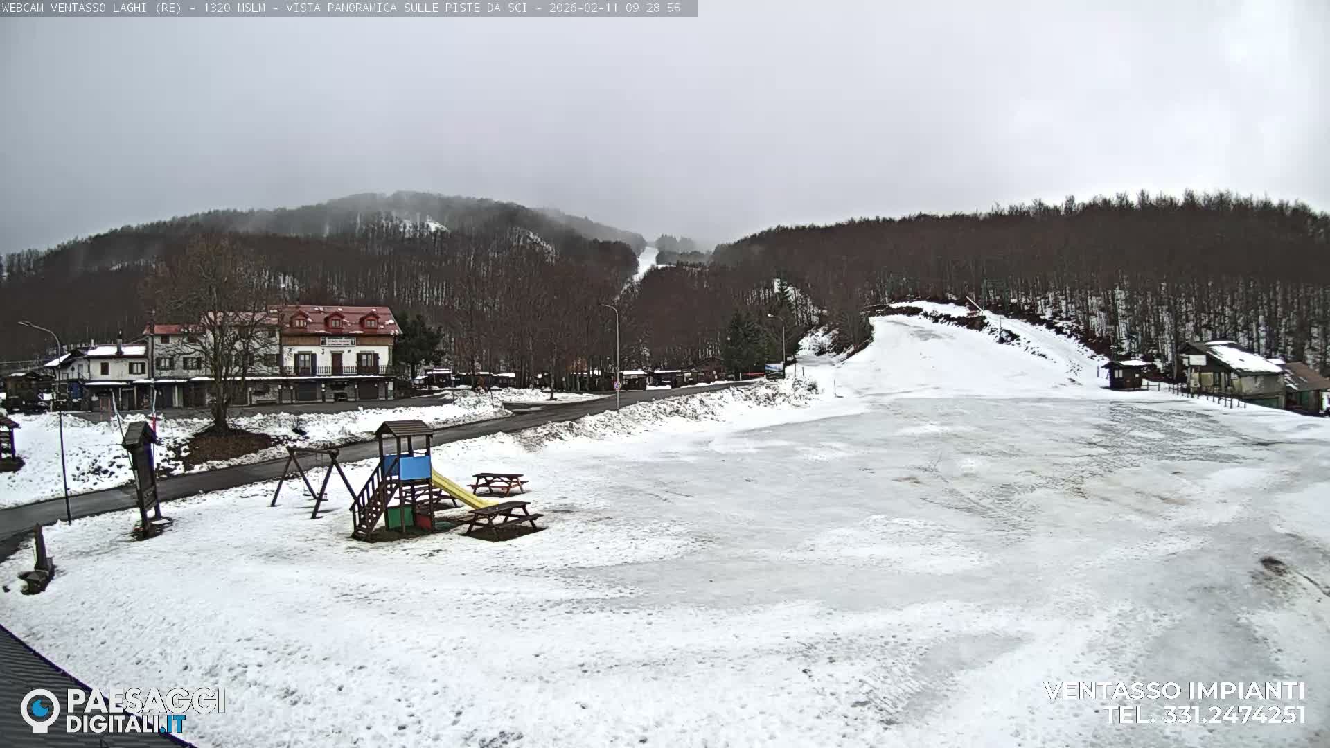 Mount Ventasso & Laghi (Lakes) Ski Slopes Live Cam - Reggio Emilia, Emilia-Romagna, Italy