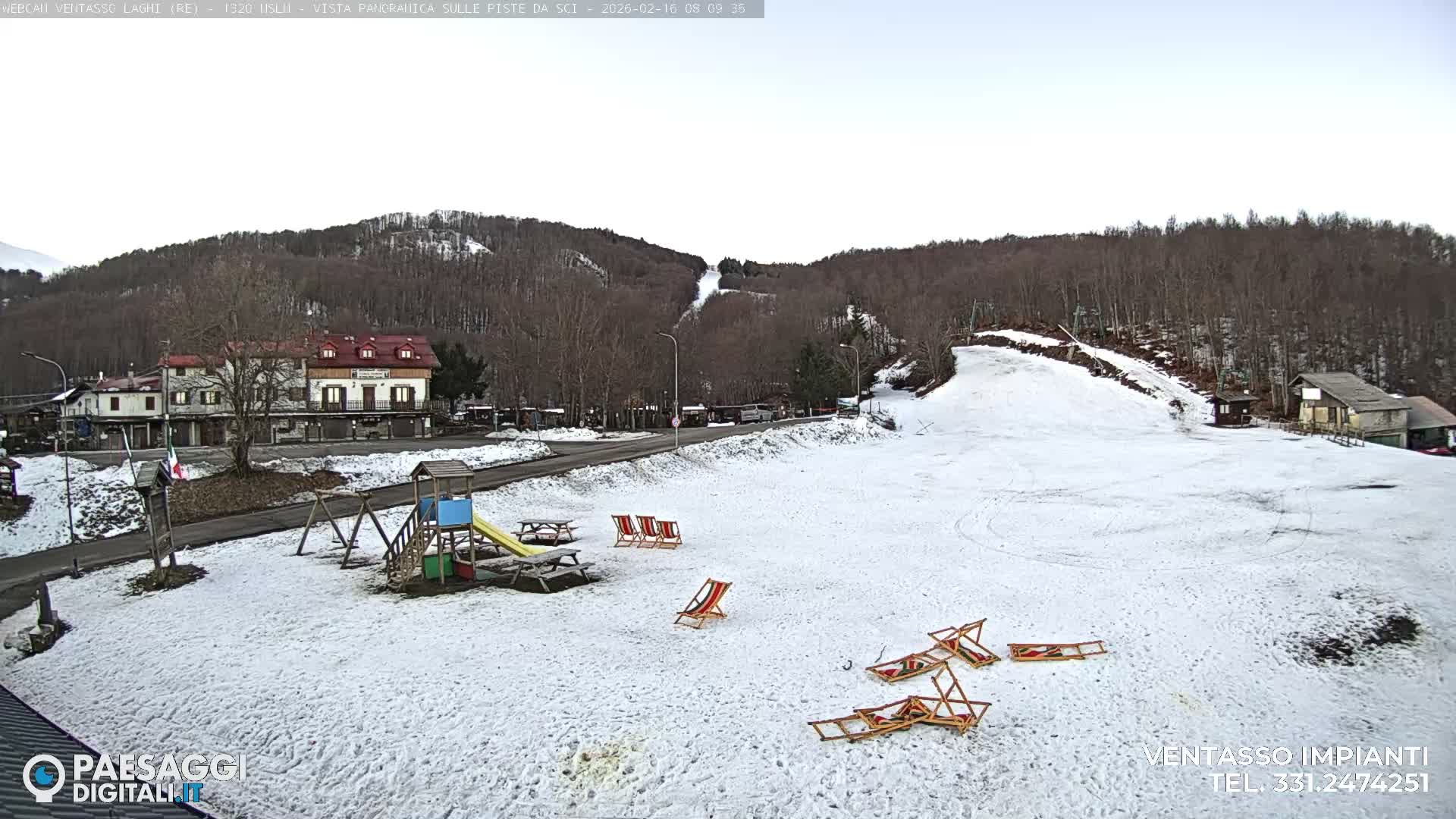 Mount Ventasso & Laghi (Lakes) Ski Slopes Live Cam - Reggio Emilia, Emilia-Romagna, Italy