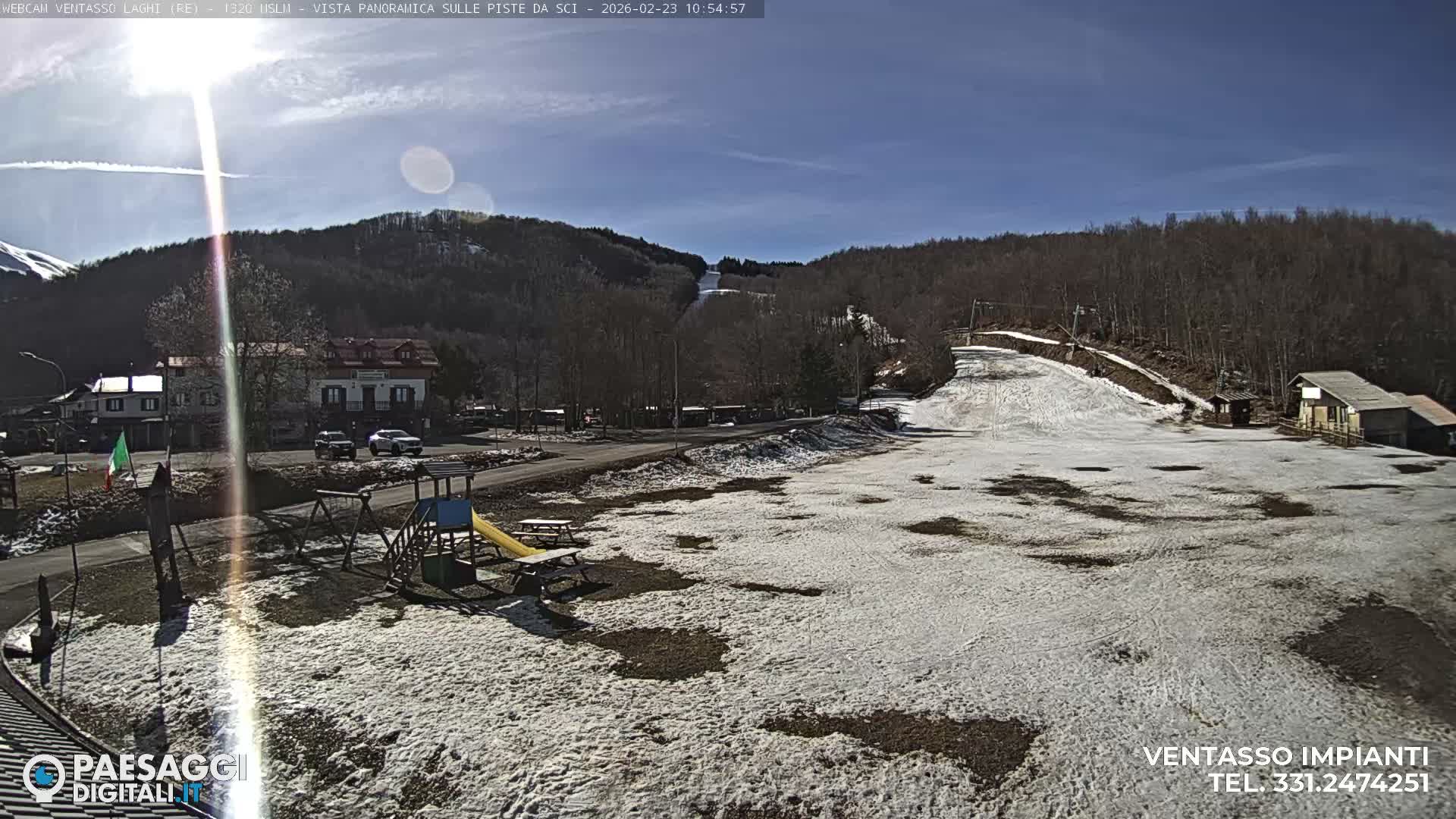 Mount Ventasso & Laghi (Lakes) Ski Slopes Live Cam - Reggio Emilia, Emilia-Romagna, Italy