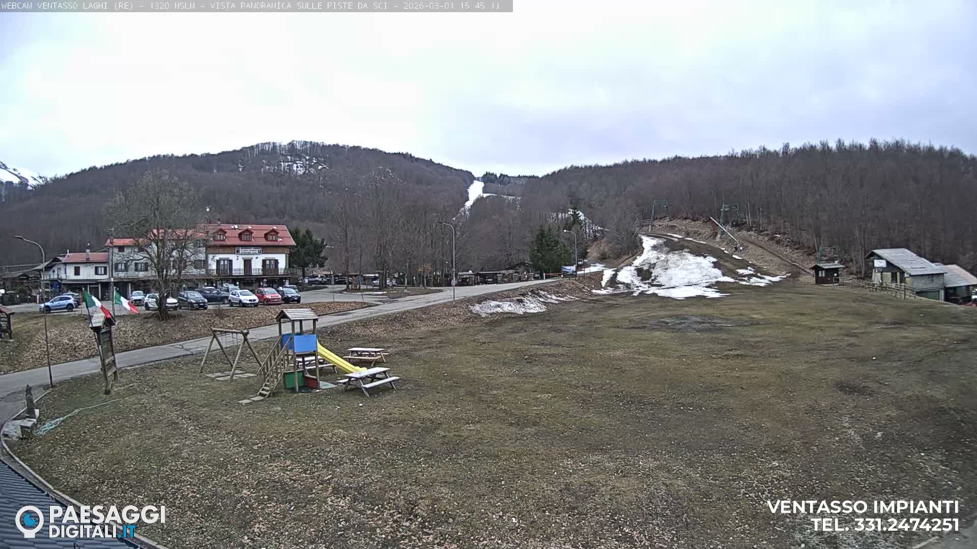Mount Ventasso & Laghi (Lakes) Ski Slopes Live Cam - Reggio Emilia, Emilia-Romagna, Italy