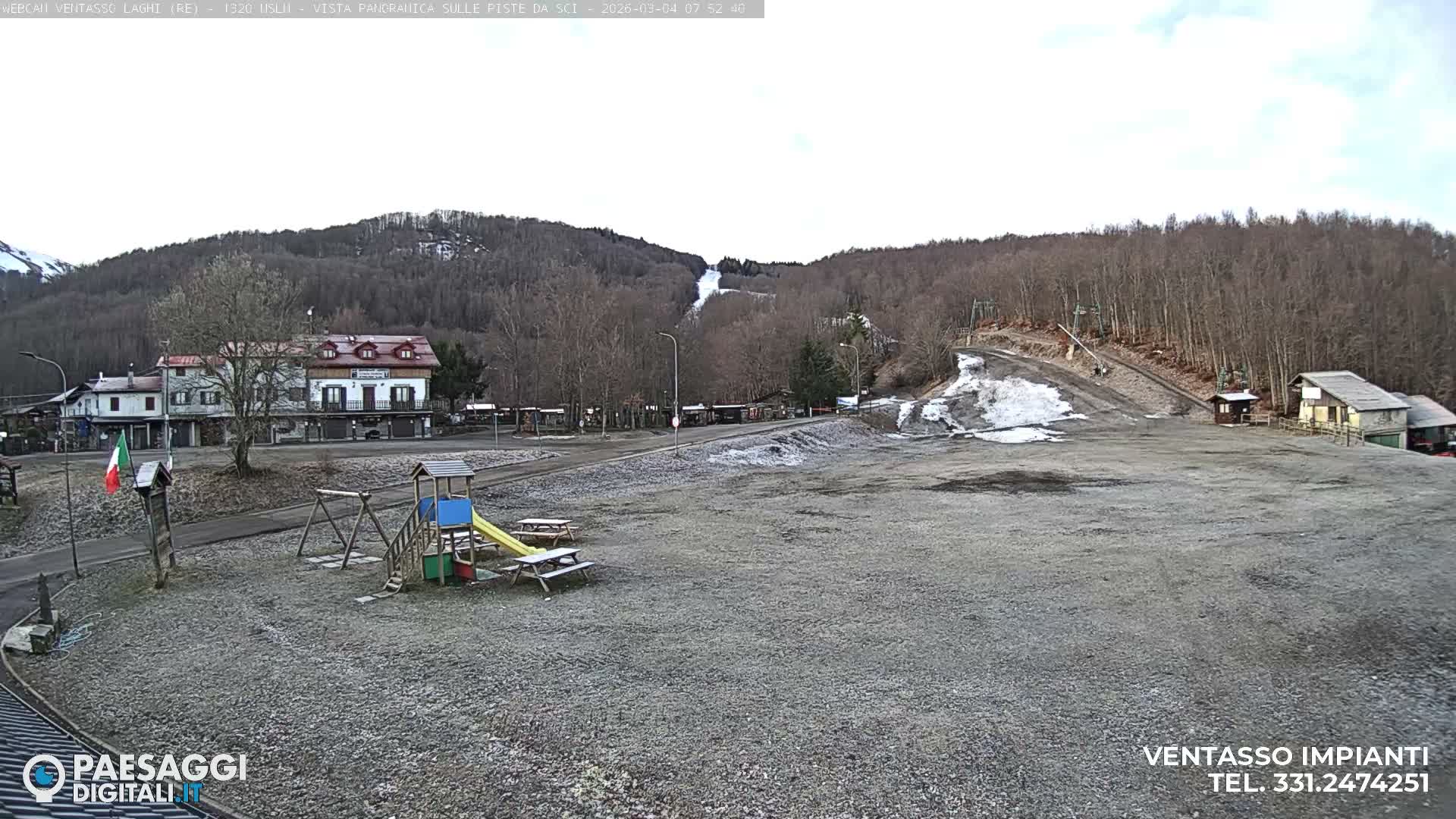 Mount Ventasso & Laghi (Lakes) Ski Slopes Live Cam - Reggio Emilia, Emilia-Romagna, Italy