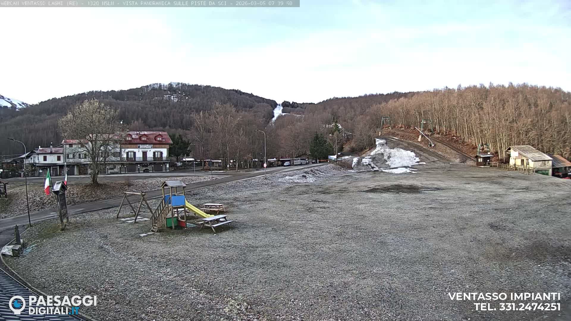 Mount Ventasso & Laghi (Lakes) Ski Slopes Live Cam - Reggio Emilia, Emilia-Romagna, Italy
