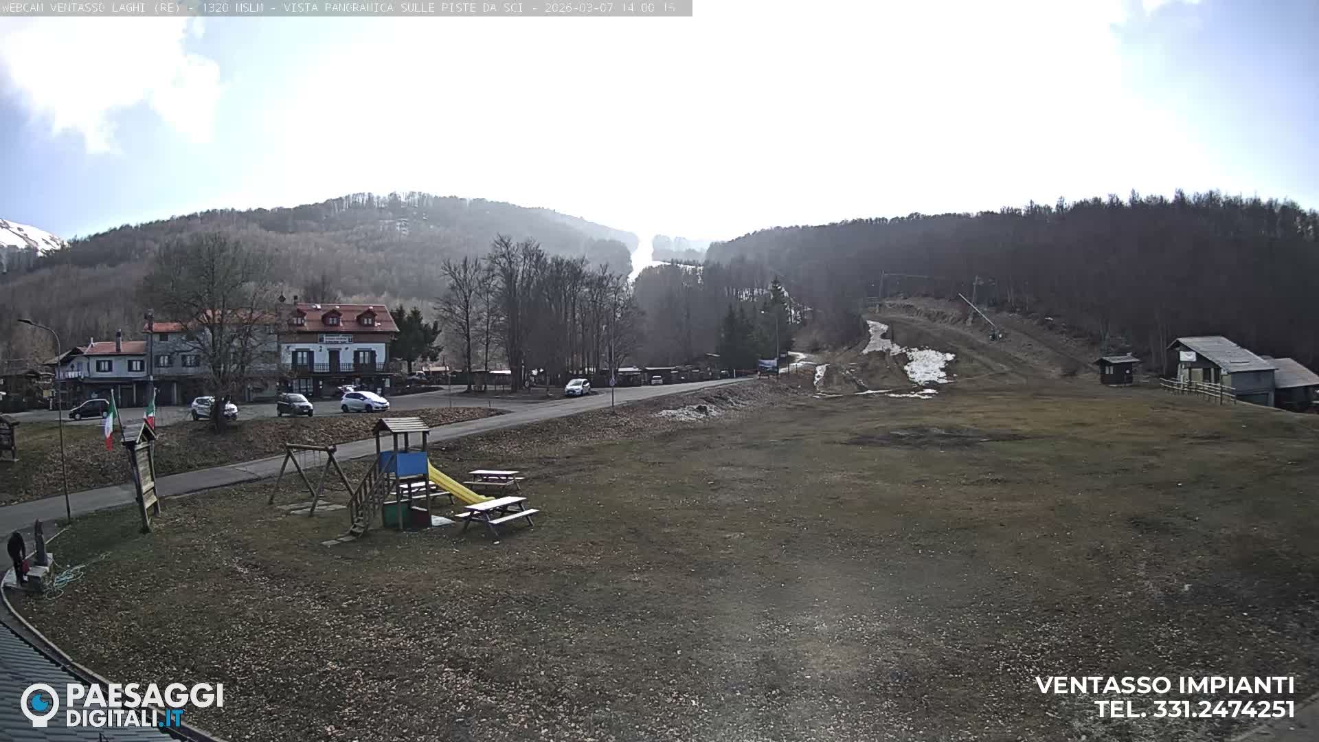 Mount Ventasso & Laghi (Lakes) Ski Slopes Live Cam - Reggio Emilia, Emilia-Romagna, Italy