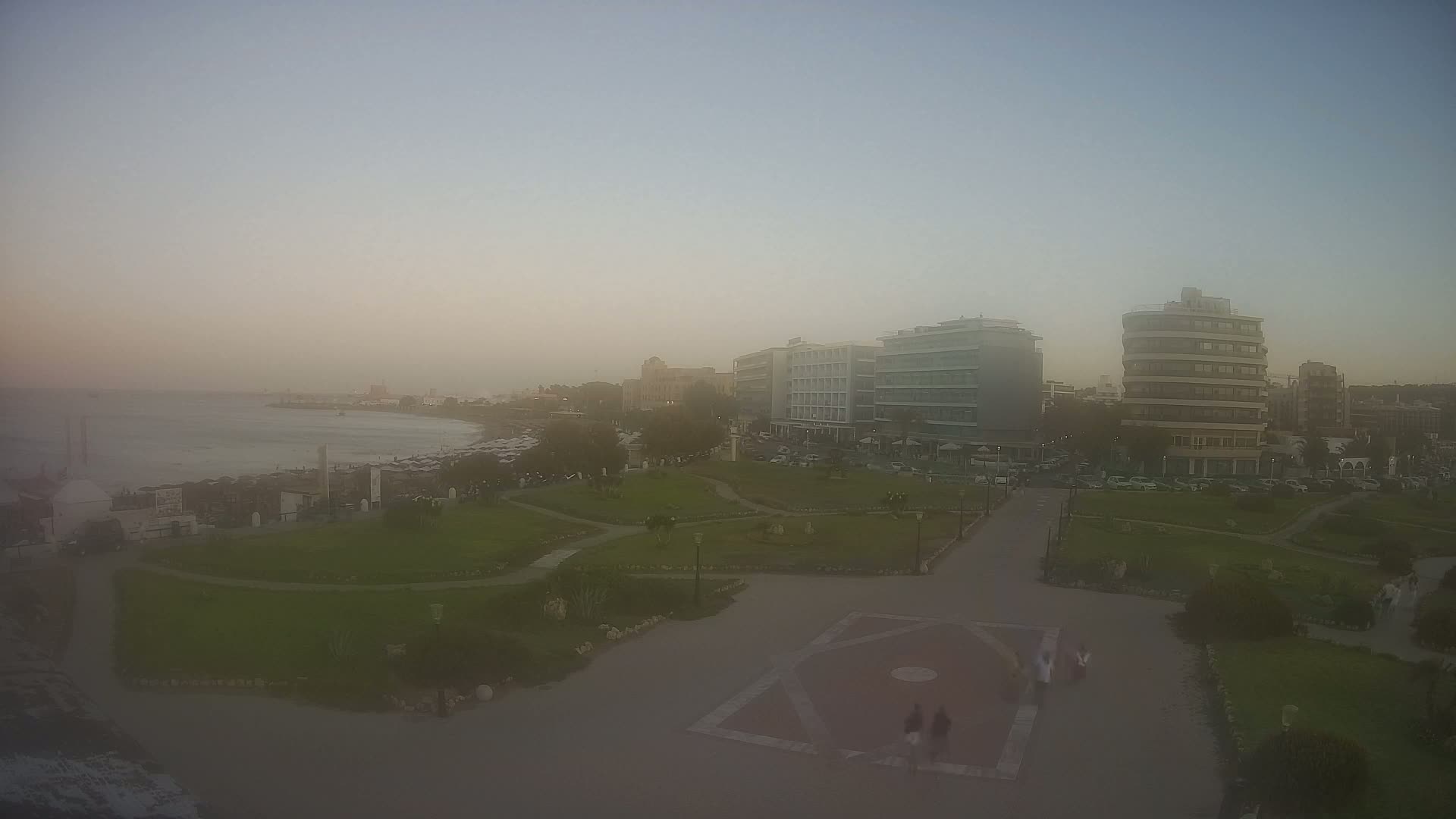 Rhodes, Paralia Enidriou Beach & Platia Enidriou Plaza Live Cam - Elli Beach, Rhodes (Ródos), Dodacanese, South Aegean (Periféreia Notíou Aigaíou), Greece