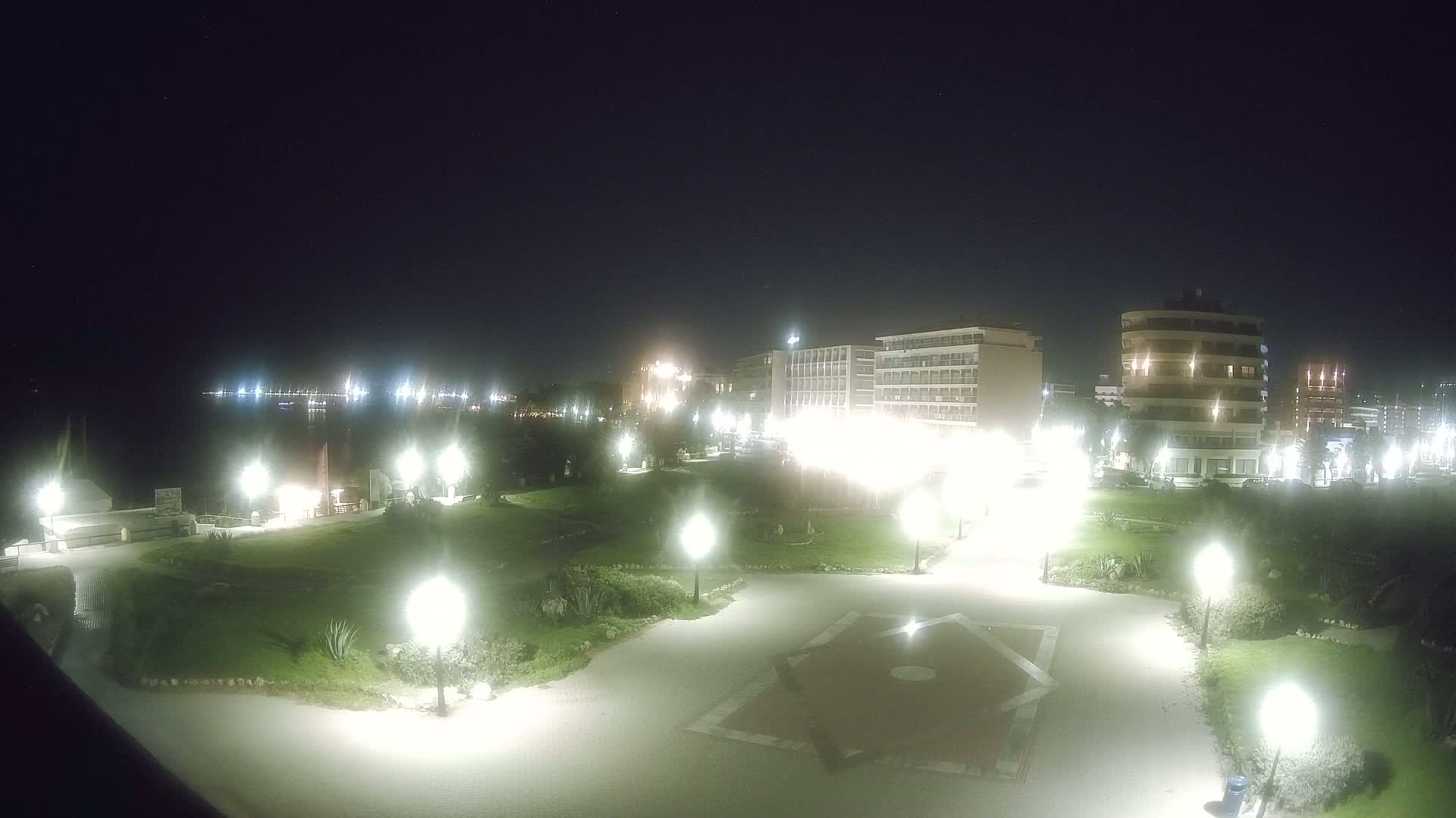 Rhodes, Paralia Enidriou Beach & Platia Enidriou Plaza Live Cam - Elli Beach, Rhodes (Ródos), Dodacanese, South Aegean (Periféreia Notíou Aigaíou), Greece