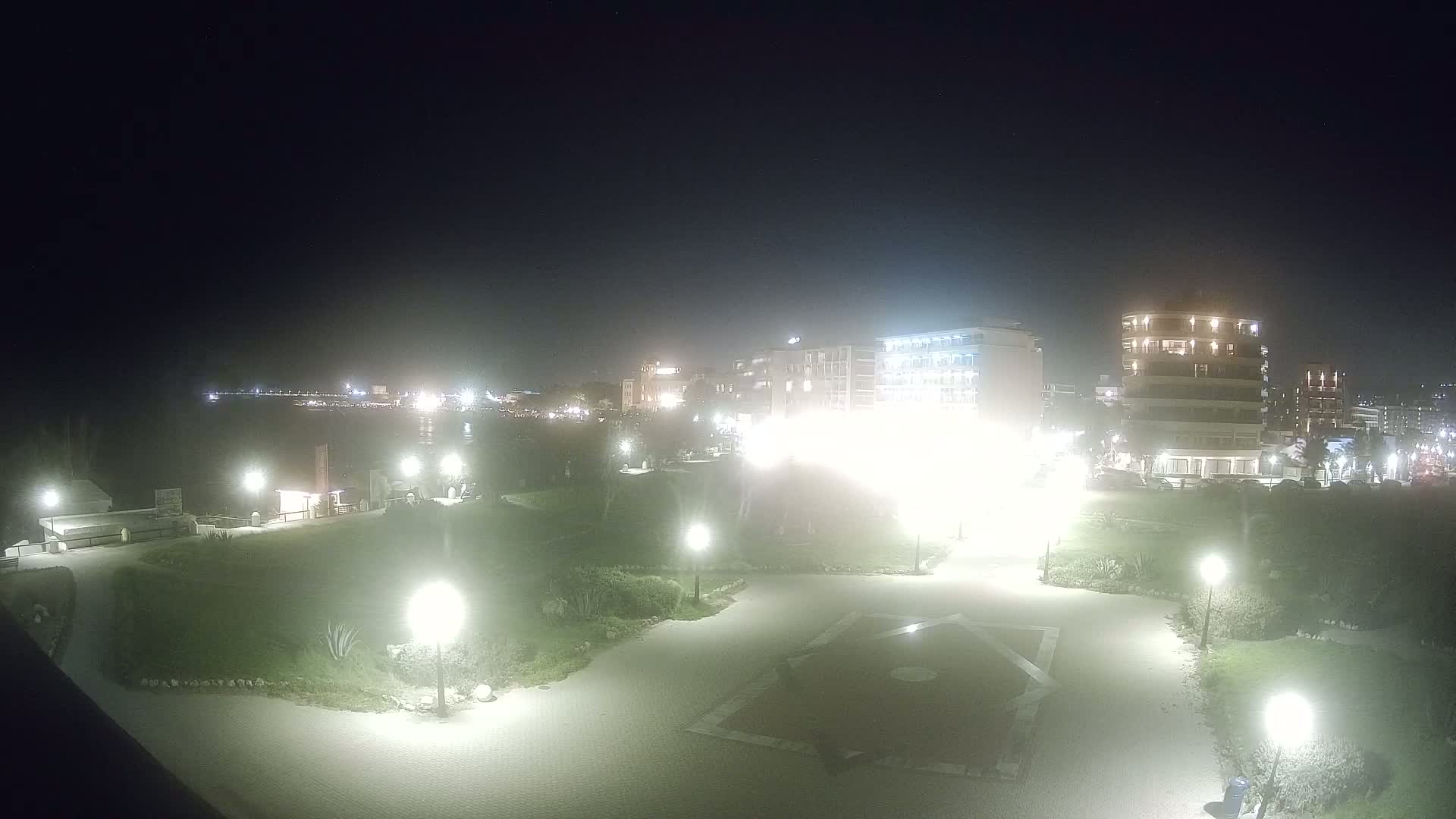 Rhodes, Paralia Enidriou Beach & Platia Enidriou Plaza Live Cam - Elli Beach, Rhodes (Ródos), Dodacanese, South Aegean (Periféreia Notíou Aigaíou), Greece