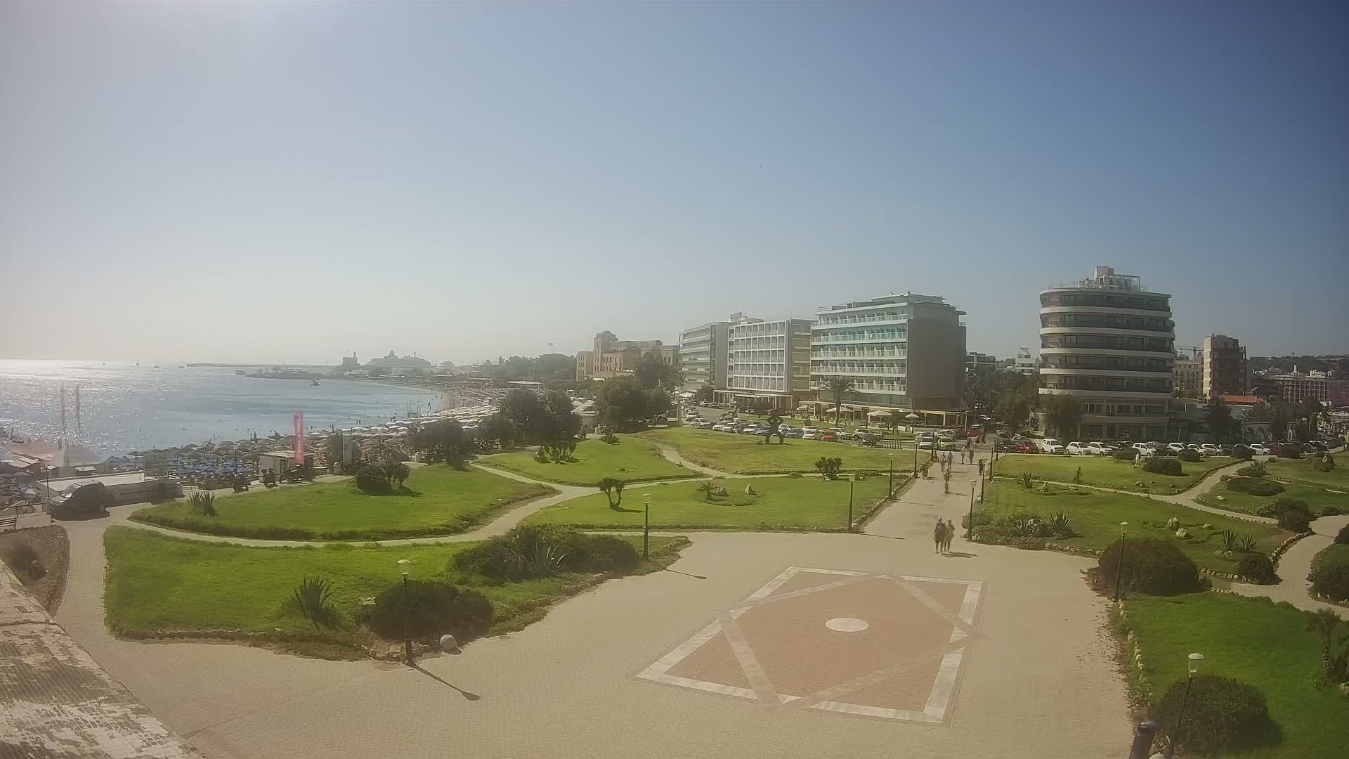 Rhodes, Paralia Enidriou Beach & Platia Enidriou Plaza Live Cam - Elli Beach, Rhodes (Ródos), Dodacanese, South Aegean (Periféreia Notíou Aigaíou), Greece