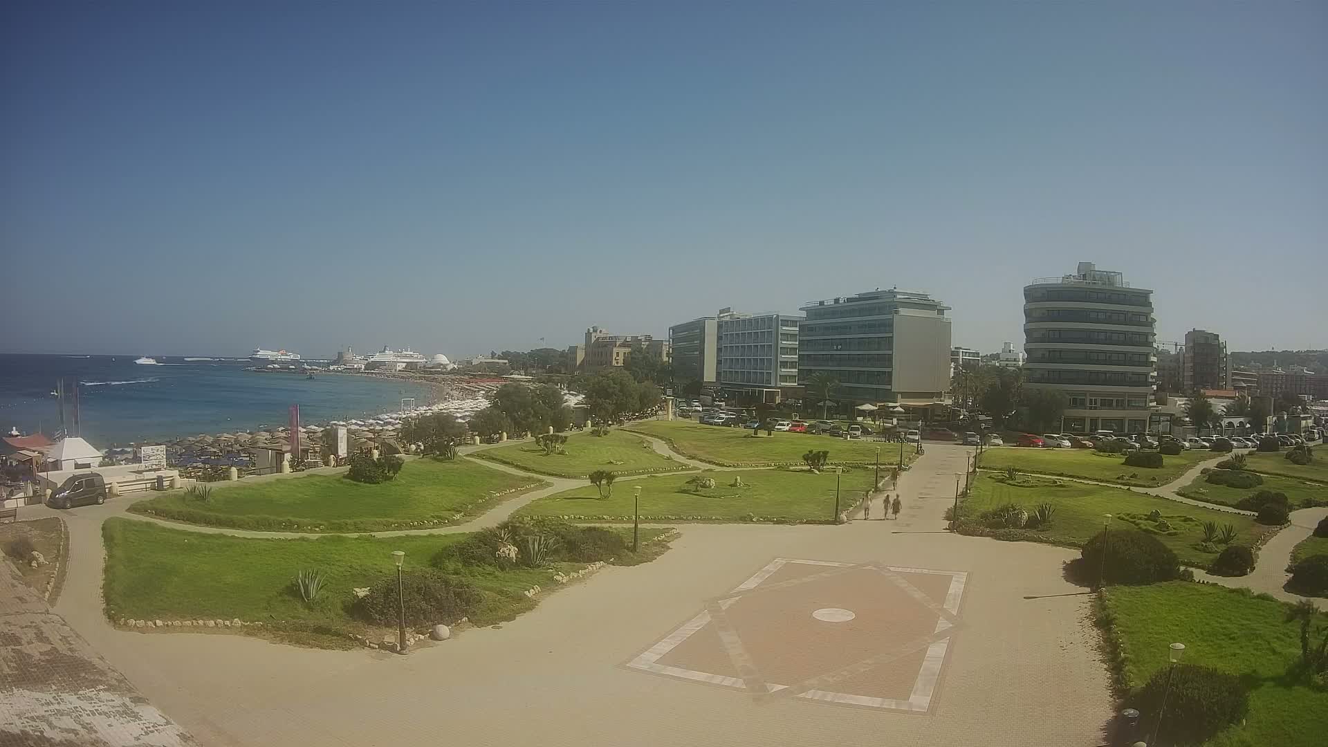 Rhodes, Paralia Enidriou Beach & Platia Enidriou Plaza Live Cam - Elli Beach, Rhodes (Ródos), Dodacanese, South Aegean (Periféreia Notíou Aigaíou), Greece