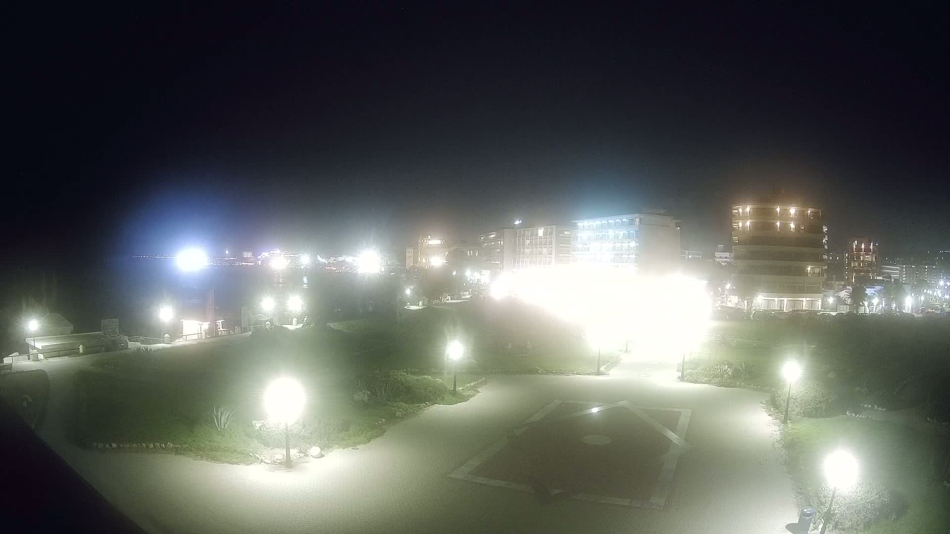 Rhodes, Paralia Enidriou Beach & Platia Enidriou Plaza Live Cam - Elli Beach, Rhodes (Ródos), Dodacanese, South Aegean (Periféreia Notíou Aigaíou), Greece