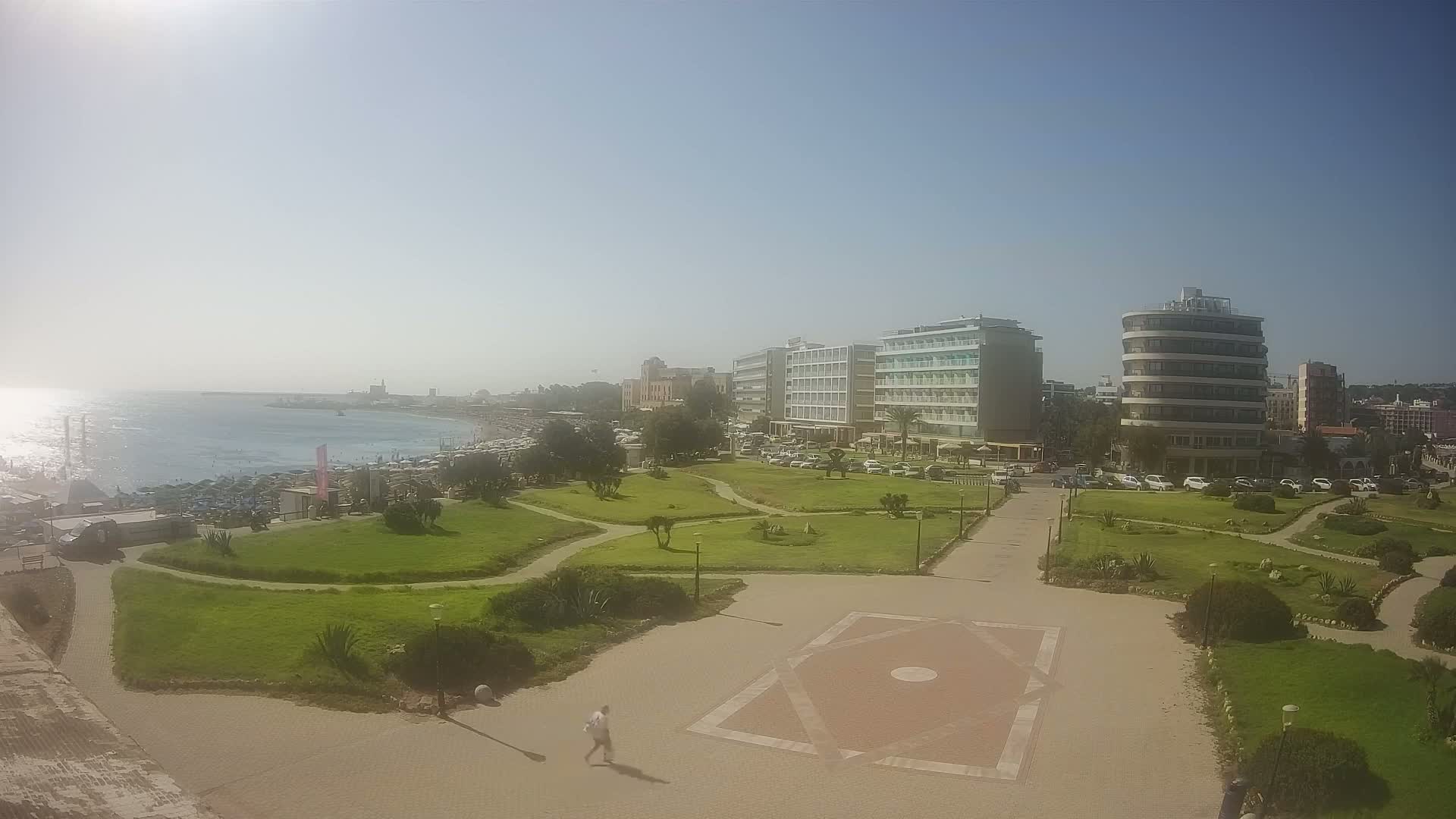 Rhodes, Paralia Enidriou Beach & Platia Enidriou Plaza Live Cam - Elli Beach, Rhodes (Ródos), Dodacanese, South Aegean (Periféreia Notíou Aigaíou), Greece
