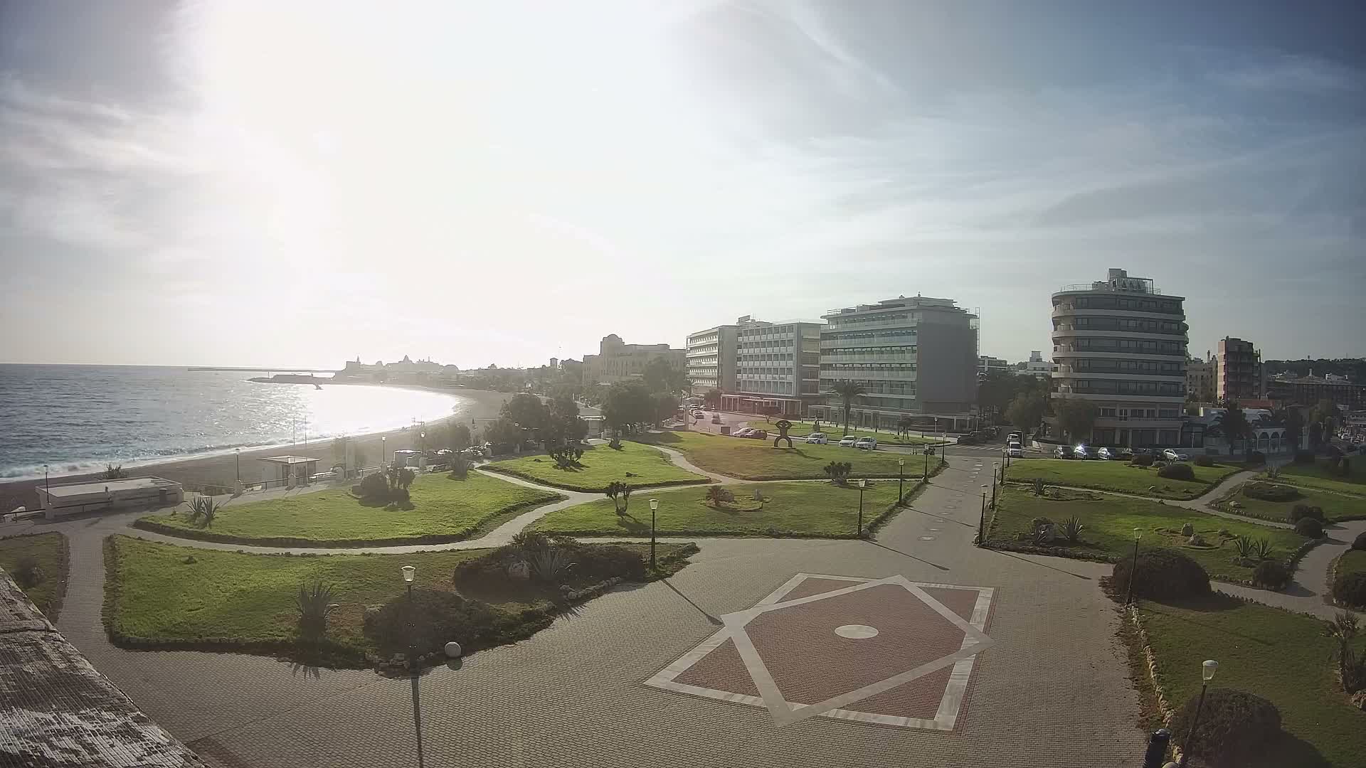 Rhodes, Paralia Enidriou Beach & Platia Enidriou Plaza Live Cam - Elli Beach, Rhodes (Ródos), Dodacanese, South Aegean (Periféreia Notíou Aigaíou), Greece