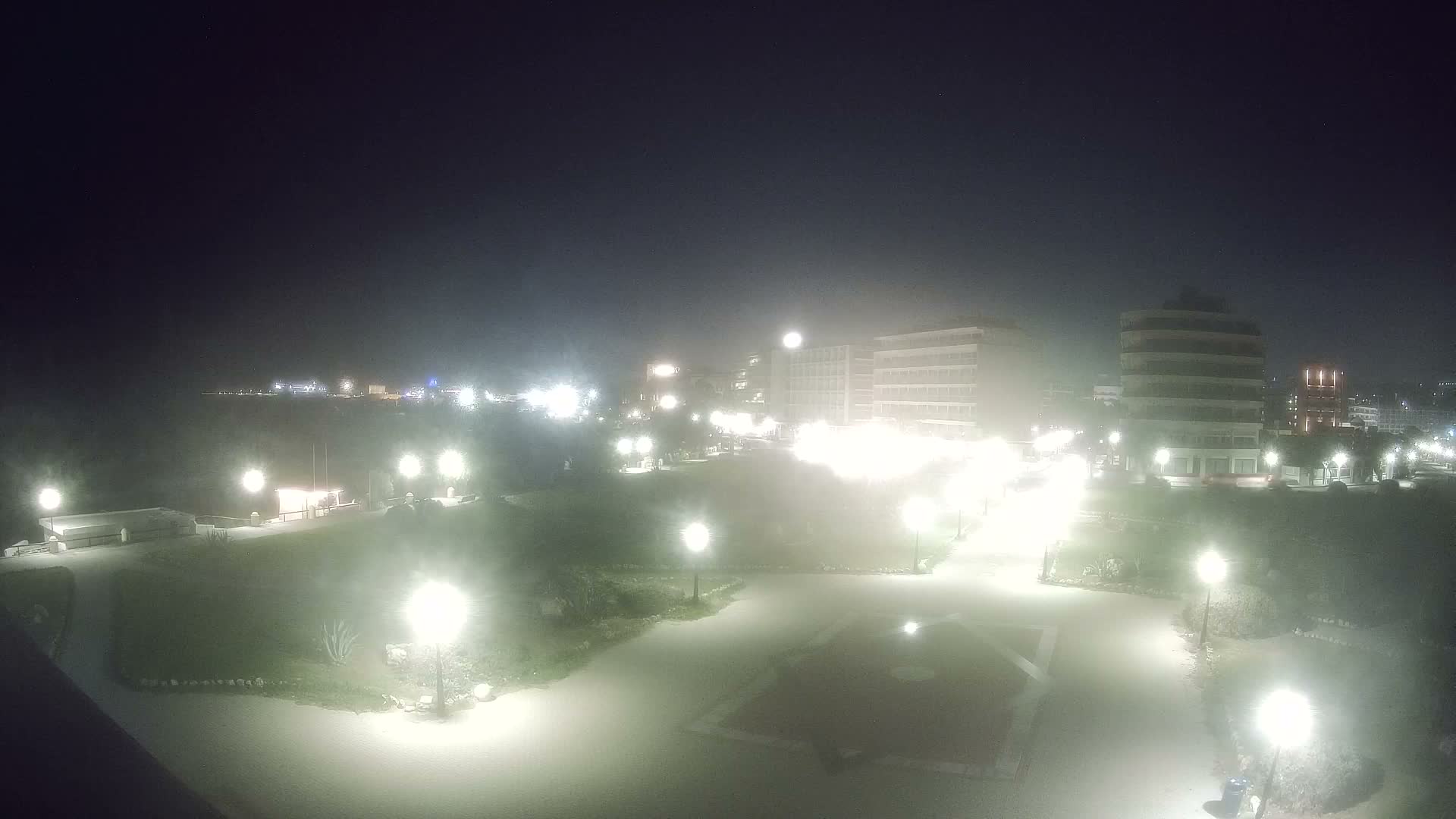 Rhodes, Paralia Enidriou Beach & Platia Enidriou Plaza Live Cam - Elli Beach, Rhodes (Ródos), Dodacanese, South Aegean (Periféreia Notíou Aigaíou), Greece