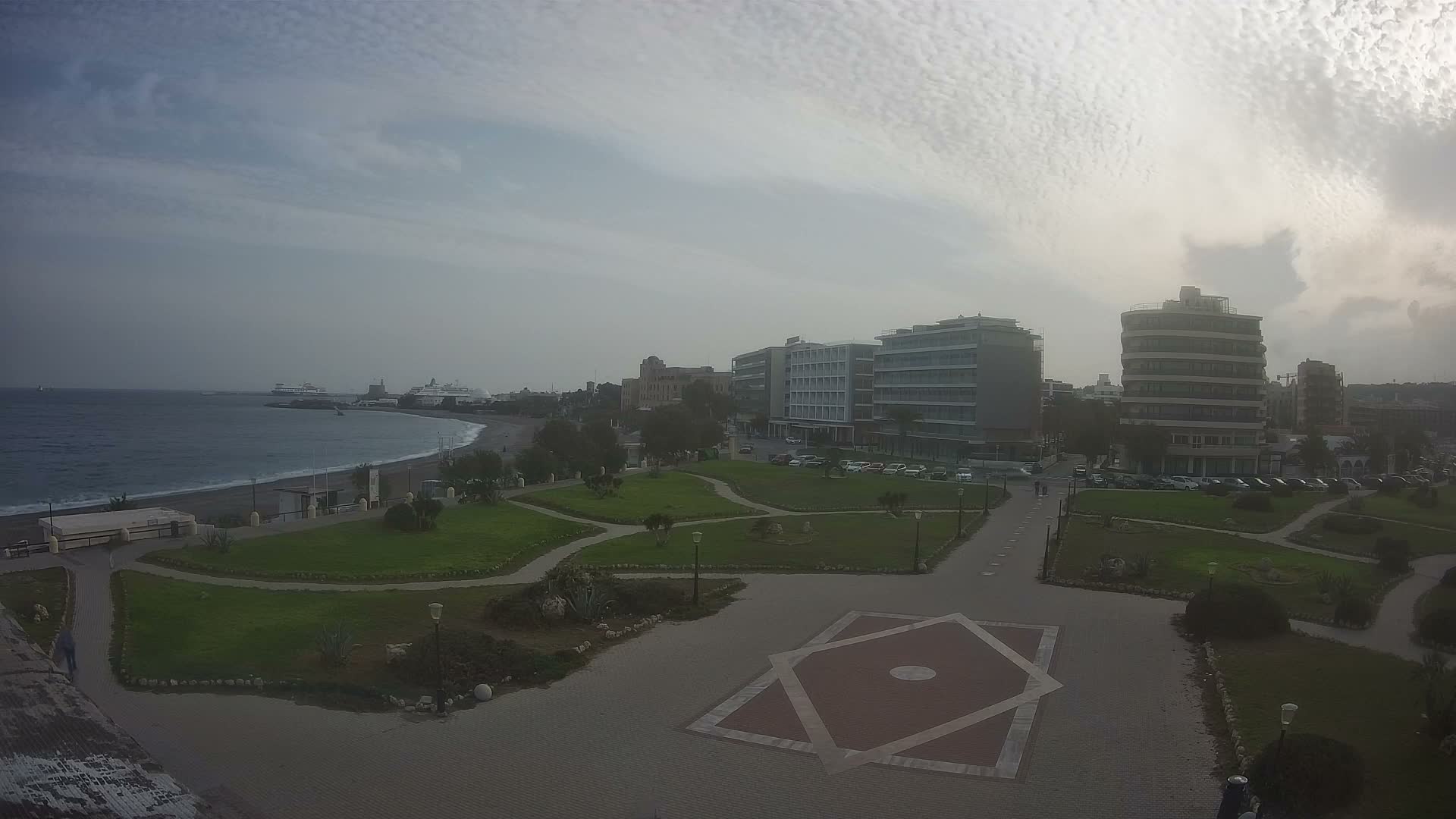 Rhodes, Paralia Enidriou Beach & Platia Enidriou Plaza Live Cam - Elli Beach, Rhodes (Ródos), Dodacanese, South Aegean (Periféreia Notíou Aigaíou), Greece