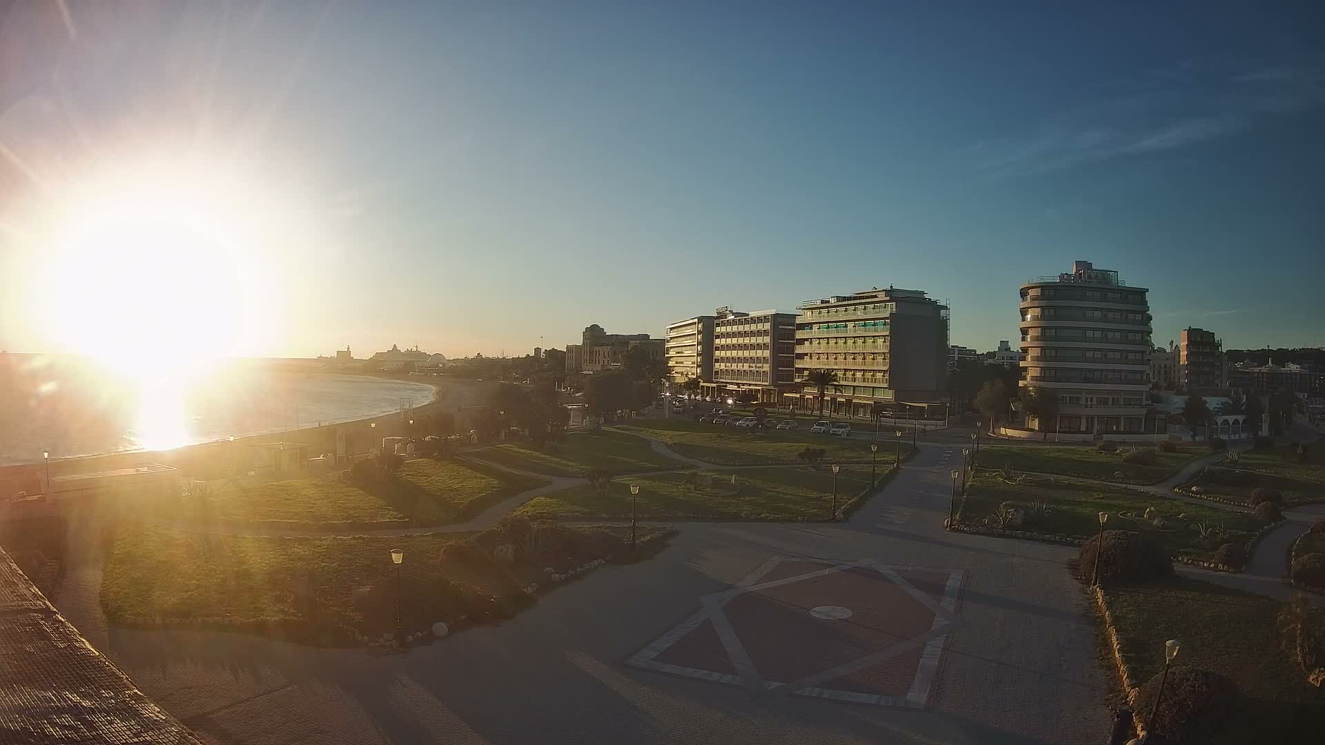 Rhodes, Paralia Enidriou Beach & Platia Enidriou Plaza Live Cam - Elli Beach, Rhodes (Ródos), Dodacanese, South Aegean (Periféreia Notíou Aigaíou), Greece