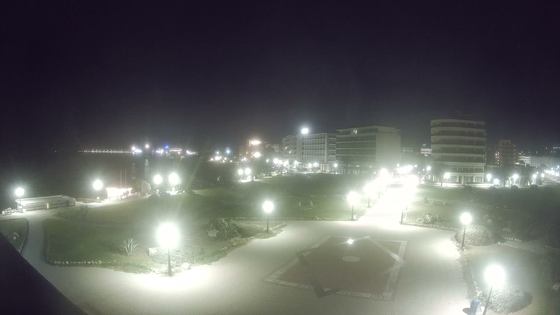 Rhodes, Paralia Enidriou Beach & Platia Enidriou Plaza Live Cam - Elli Beach, Rhodes (Ródos), Dodacanese, South Aegean (Periféreia Notíou Aigaíou), Greece