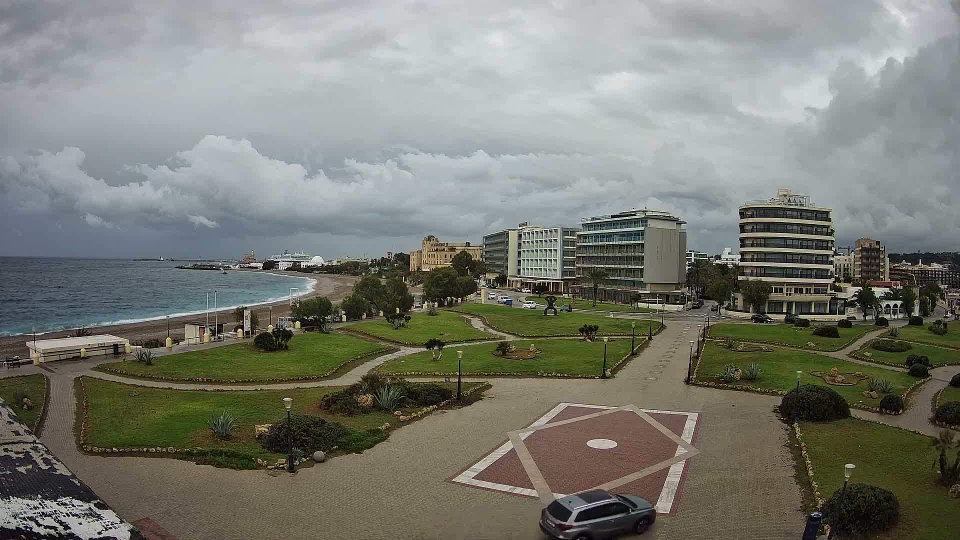 Rhodes, Paralia Enidriou Beach & Platia Enidriou Plaza Live Cam - Elli Beach, Rhodes (Ródos), Dodacanese, South Aegean (Periféreia Notíou Aigaíou), Greece