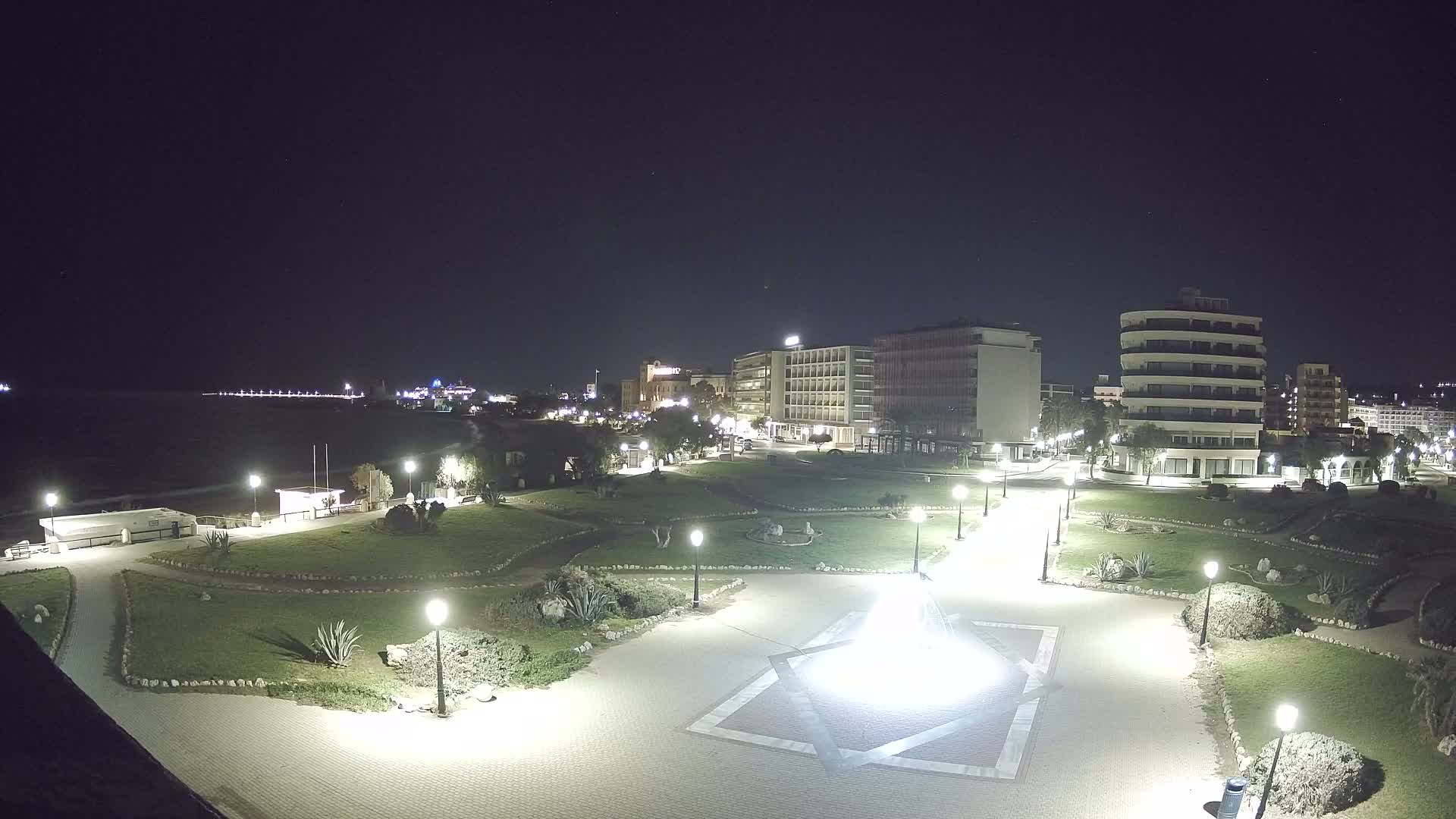 Rhodes, Paralia Enidriou Beach & Platia Enidriou Plaza Live Cam - Elli Beach, Rhodes (Ródos), Dodacanese, South Aegean (Periféreia Notíou Aigaíou), Greece