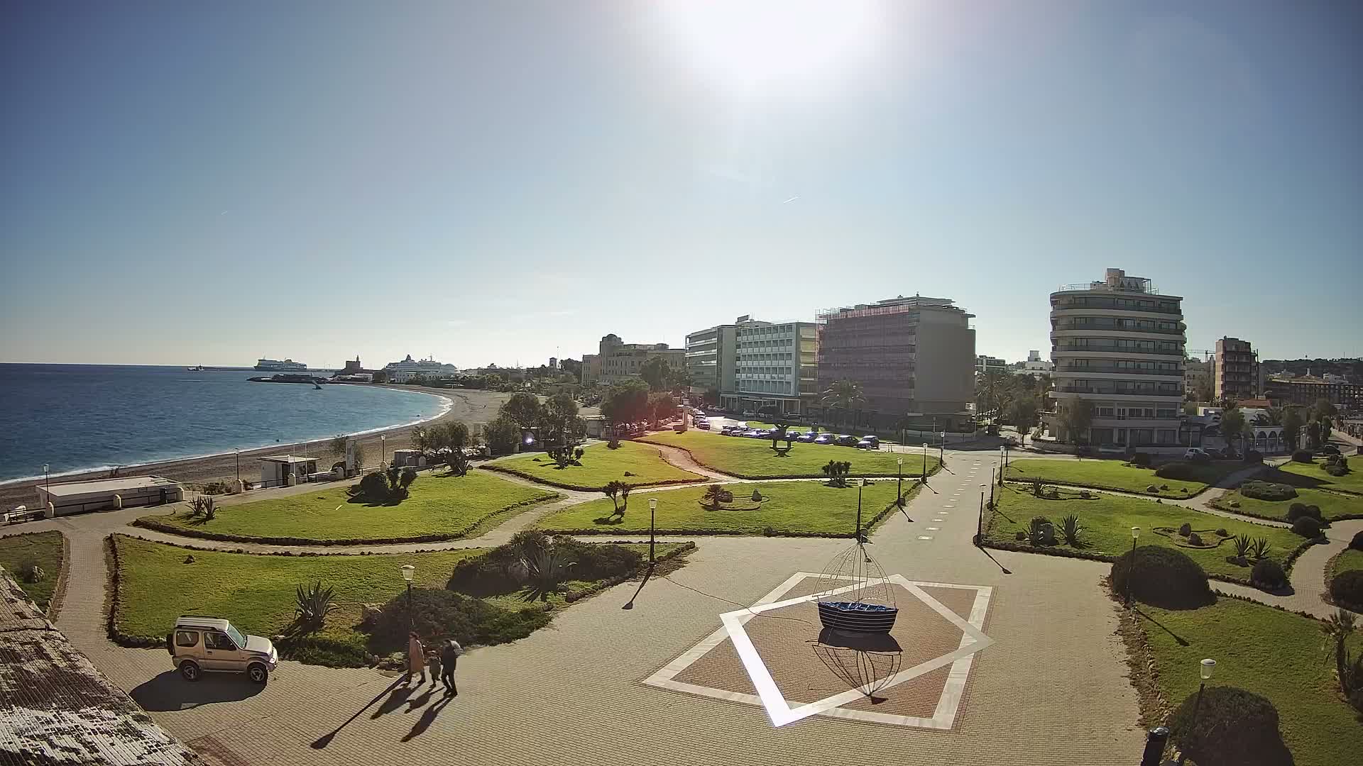 Rhodes, Paralia Enidriou Beach & Platia Enidriou Plaza Live Cam - Elli Beach, Rhodes (Ródos), Dodacanese, South Aegean (Periféreia Notíou Aigaíou), Greece