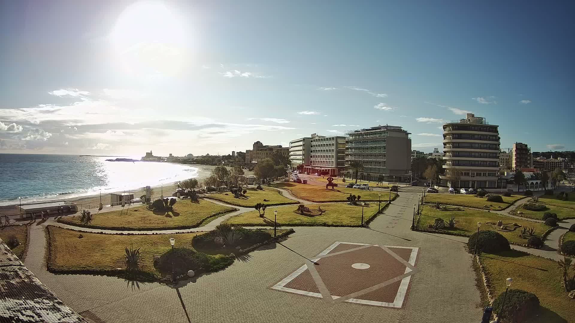 Rhodes, Paralia Enidriou Beach & Platia Enidriou Plaza Live Cam - Elli Beach, Rhodes (Ródos), Dodacanese, South Aegean (Periféreia Notíou Aigaíou), Greece