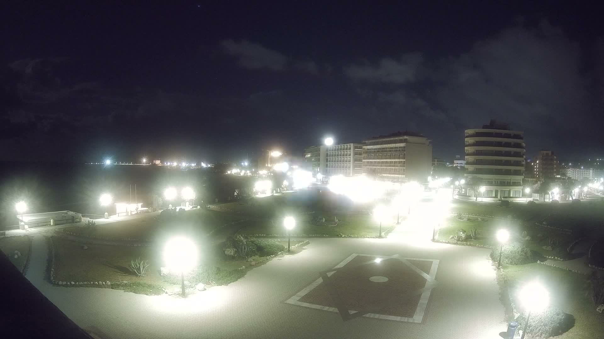 Rhodes, Paralia Enidriou Beach & Platia Enidriou Plaza Live Cam - Elli Beach, Rhodes (Ródos), Dodacanese, South Aegean (Periféreia Notíou Aigaíou), Greece