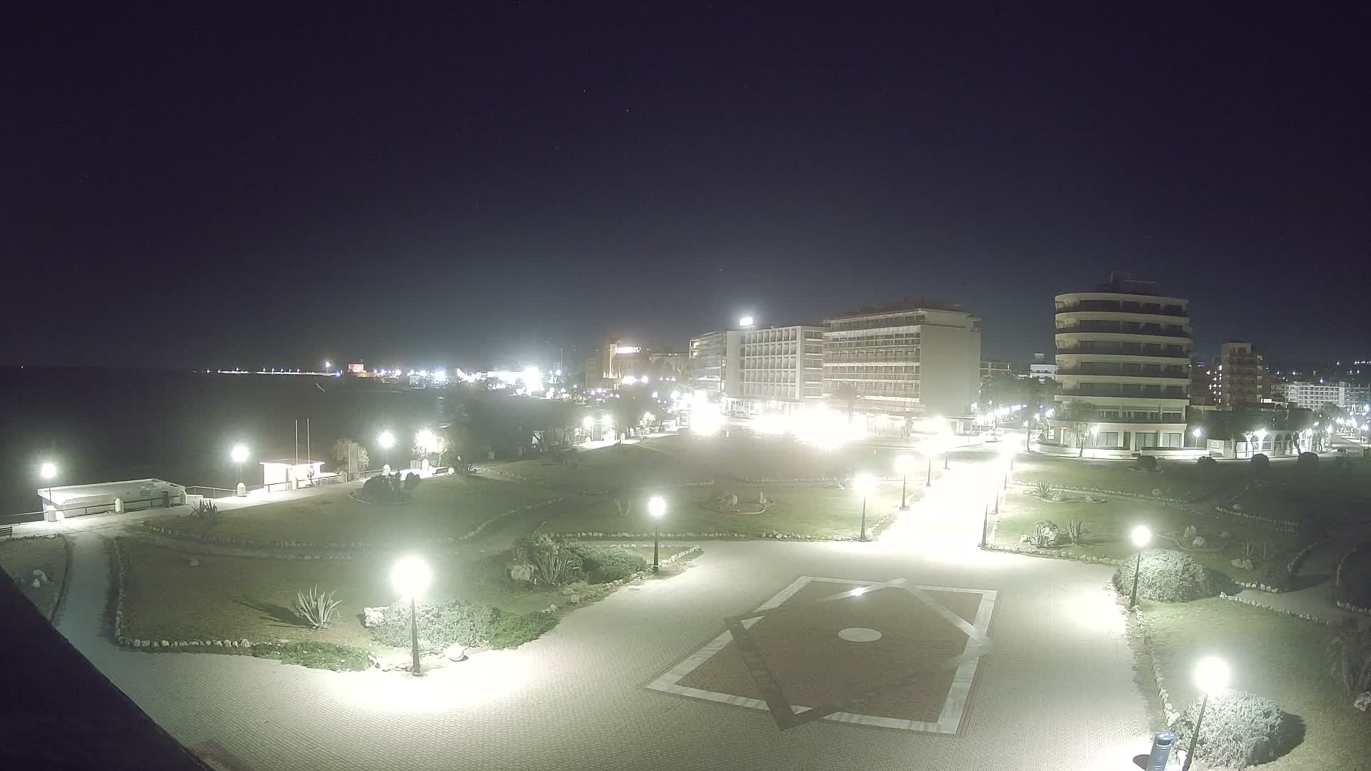 Rhodes, Paralia Enidriou Beach & Platia Enidriou Plaza Live Cam - Elli Beach, Rhodes (Ródos), Dodacanese, South Aegean (Periféreia Notíou Aigaíou), Greece