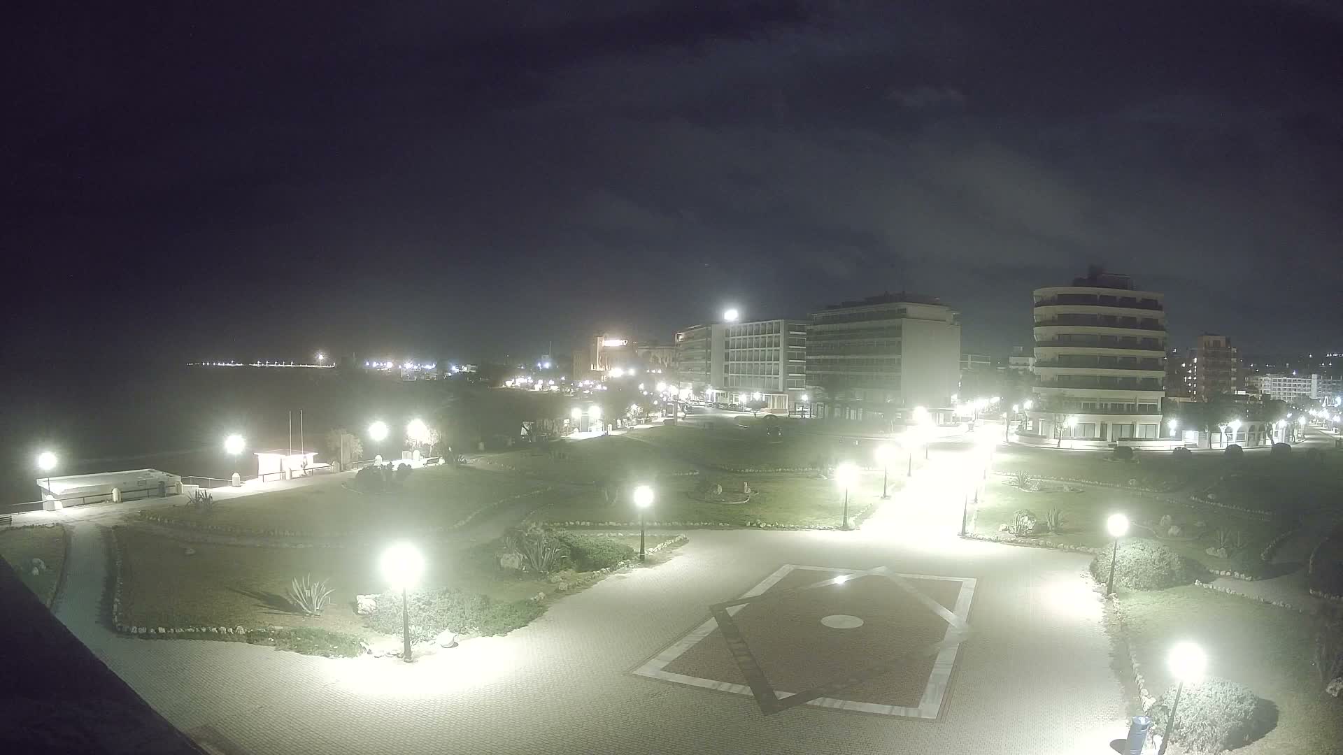 Rhodes, Paralia Enidriou Beach & Platia Enidriou Plaza Live Cam - Elli Beach, Rhodes (Ródos), Dodacanese, South Aegean (Periféreia Notíou Aigaíou), Greece