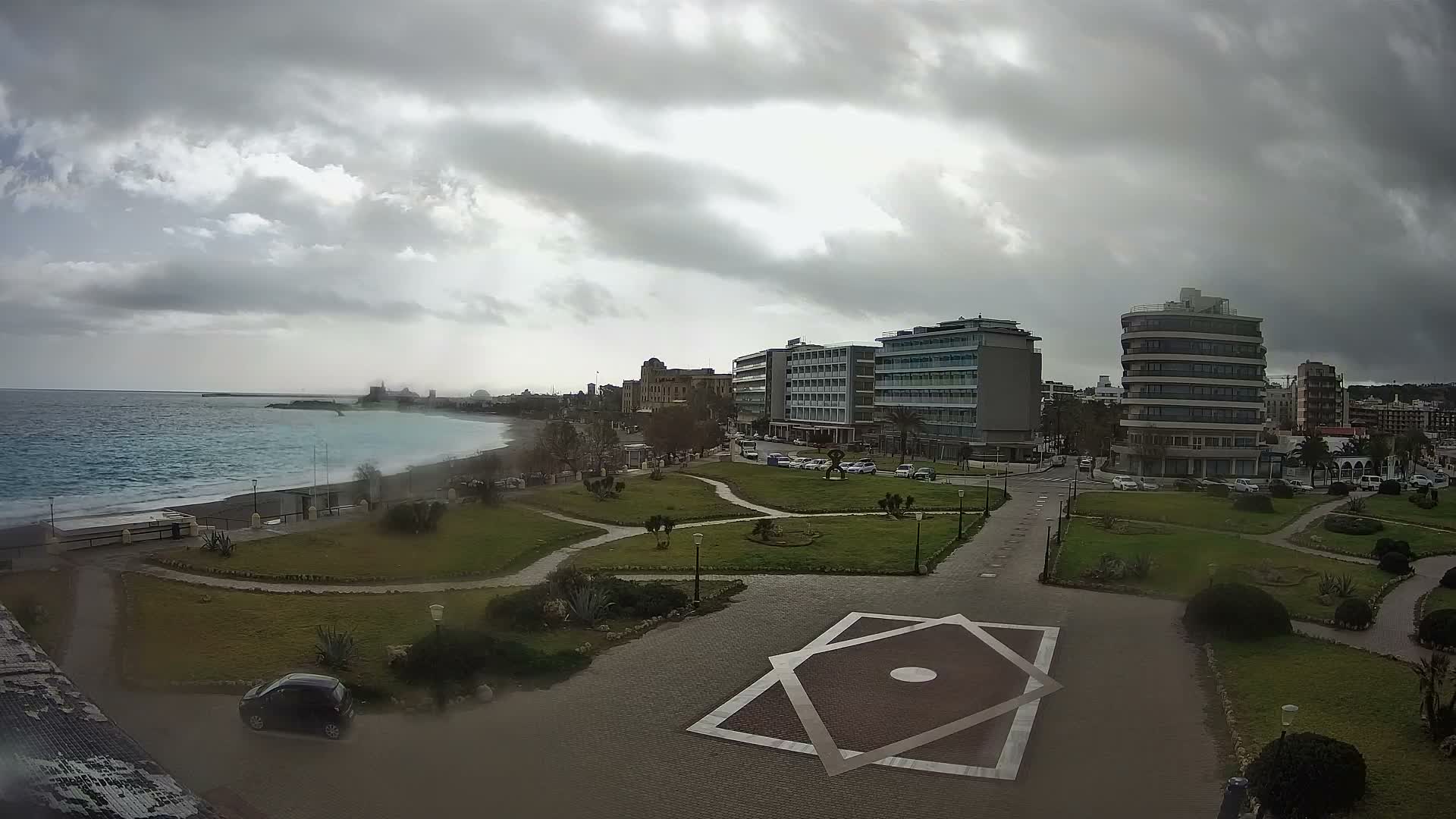 Rhodes, Paralia Enidriou Beach & Platia Enidriou Plaza Live Cam - Elli Beach, Rhodes (Ródos), Dodacanese, South Aegean (Periféreia Notíou Aigaíou), Greece