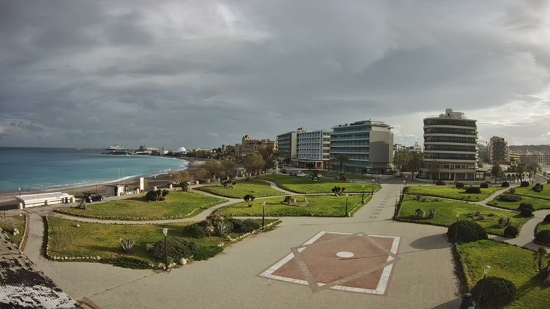 Rhodes, Paralia Enidriou Beach & Platia Enidriou Plaza Live Cam - Elli Beach, Rhodes (Ródos), Dodacanese, South Aegean (Periféreia Notíou Aigaíou), Greece