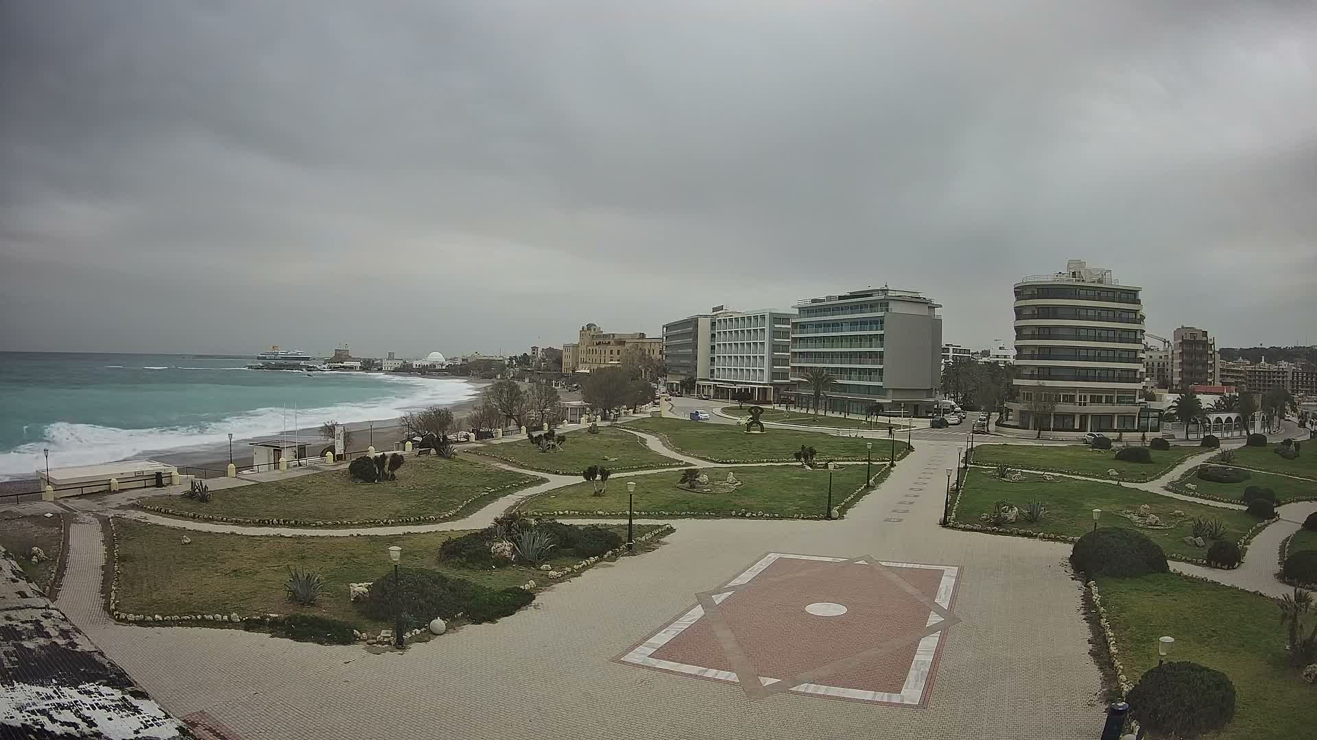Rhodes, Paralia Enidriou Beach & Platia Enidriou Plaza Live Cam - Elli Beach, Rhodes (Ródos), Dodacanese, South Aegean (Periféreia Notíou Aigaíou), Greece