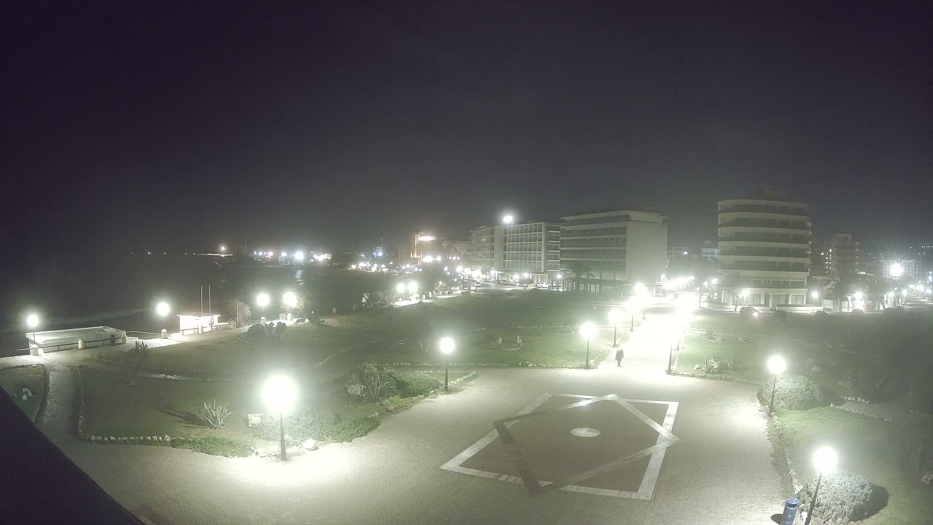 Rhodes, Paralia Enidriou Beach & Platia Enidriou Plaza Live Cam - Elli Beach, Rhodes (Ródos), Dodacanese, South Aegean (Periféreia Notíou Aigaíou), Greece