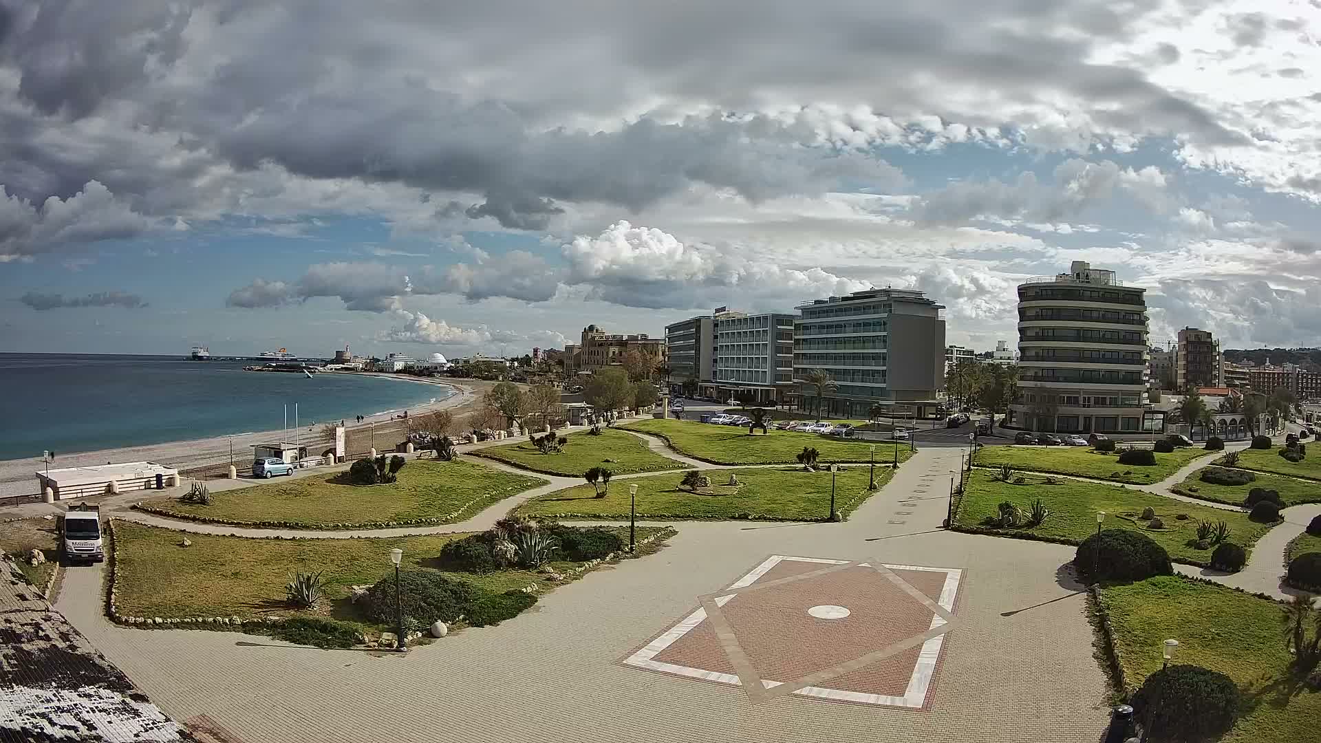 Rhodes, Paralia Enidriou Beach & Platia Enidriou Plaza Live Cam - Elli Beach, Rhodes (Ródos), Dodacanese, South Aegean (Periféreia Notíou Aigaíou), Greece