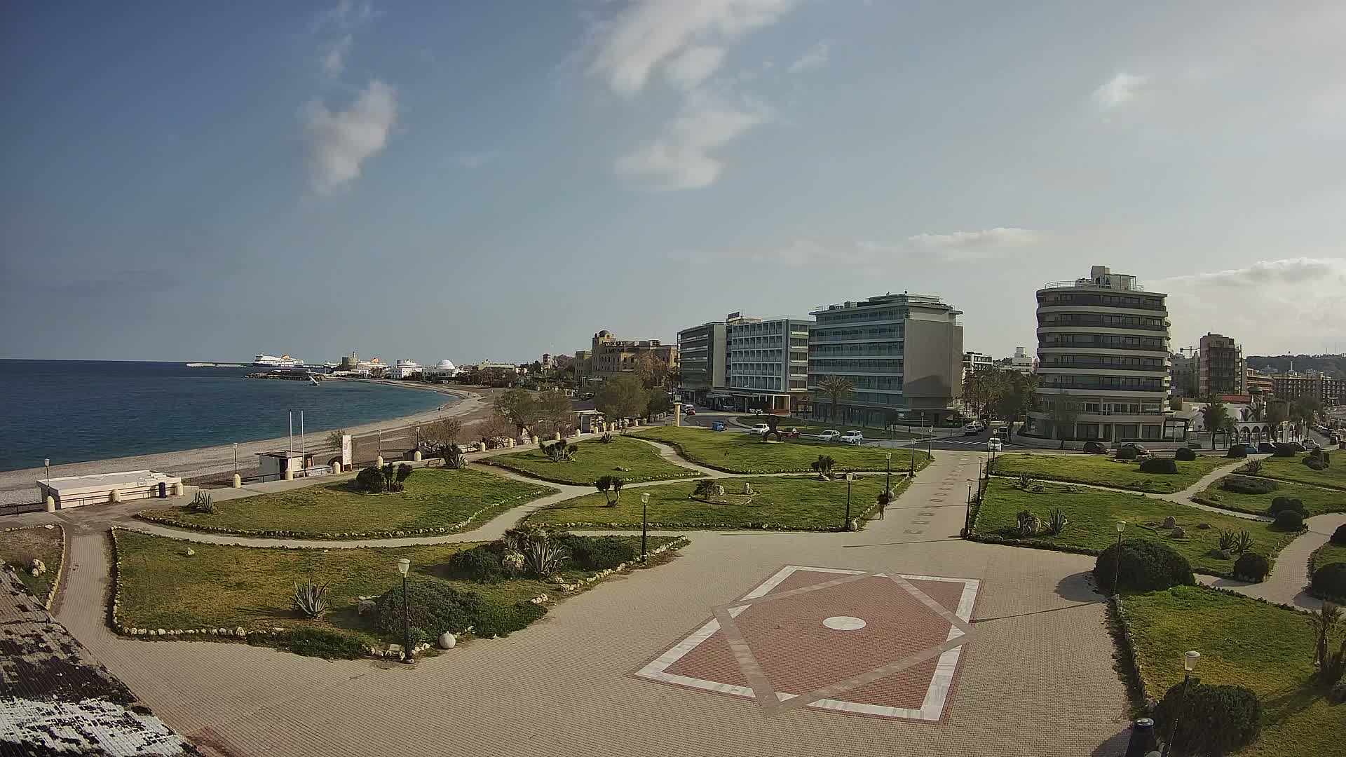 Rhodes, Paralia Enidriou Beach & Platia Enidriou Plaza Live Cam - Elli Beach, Rhodes (Ródos), Dodacanese, South Aegean (Periféreia Notíou Aigaíou), Greece
