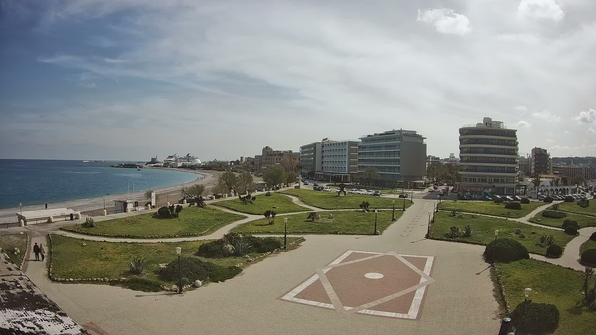 Rhodes, Paralia Enidriou Beach & Platia Enidriou Plaza Live Cam - Elli Beach, Rhodes (Ródos), Dodacanese, South Aegean (Periféreia Notíou Aigaíou), Greece