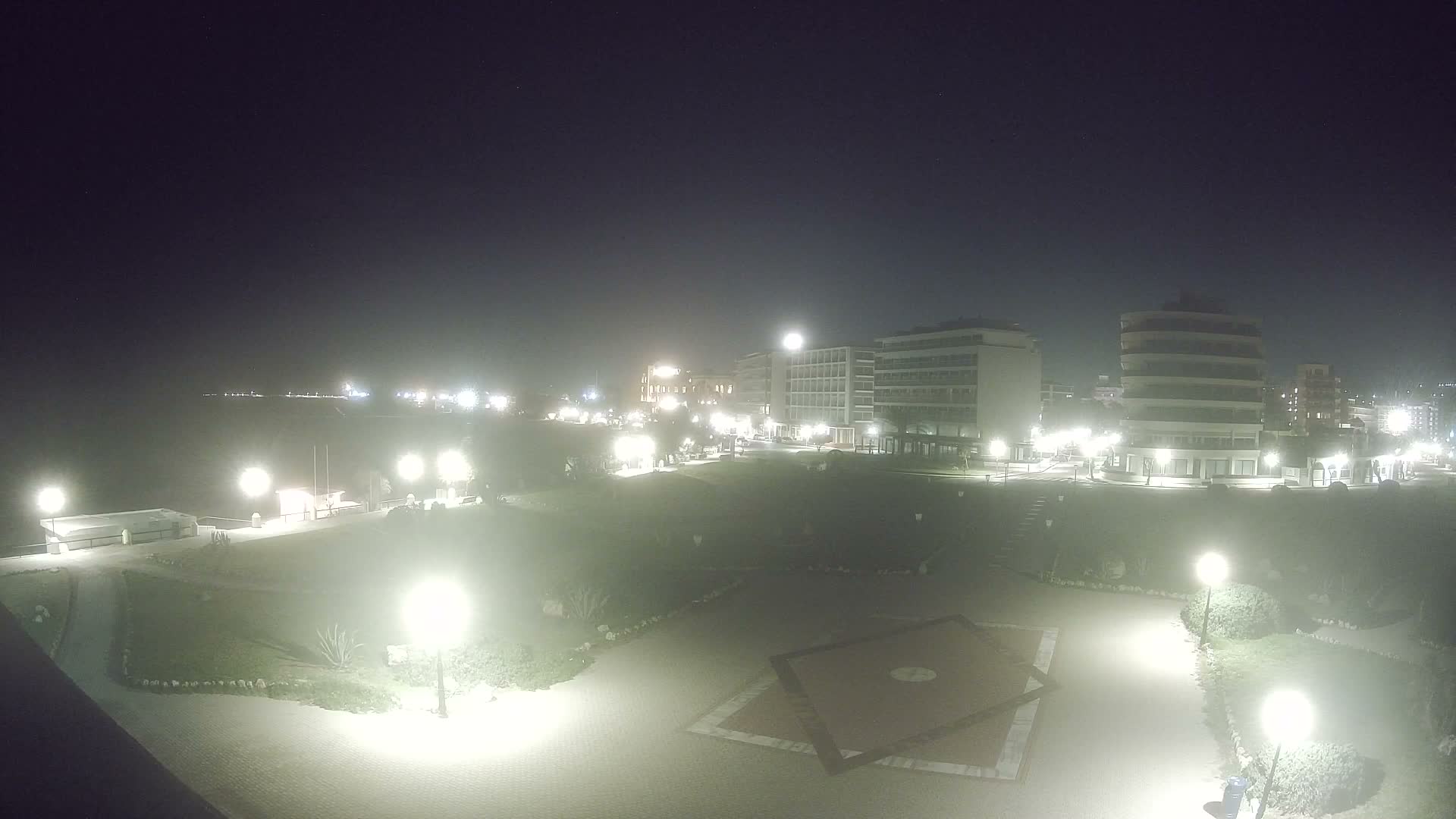 Rhodes, Paralia Enidriou Beach & Platia Enidriou Plaza Live Cam - Elli Beach, Rhodes (Ródos), Dodacanese, South Aegean (Periféreia Notíou Aigaíou), Greece
