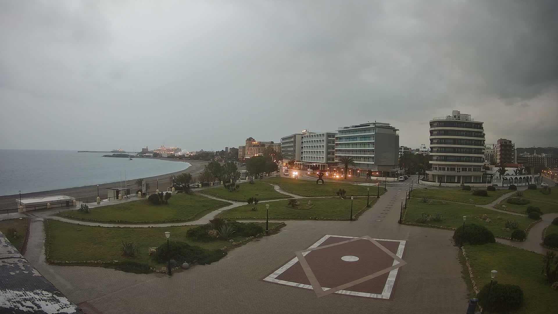 Rhodes, Paralia Enidriou Beach & Platia Enidriou Plaza Live Cam - Elli Beach, Rhodes (Ródos), Dodacanese, South Aegean (Periféreia Notíou Aigaíou), Greece
