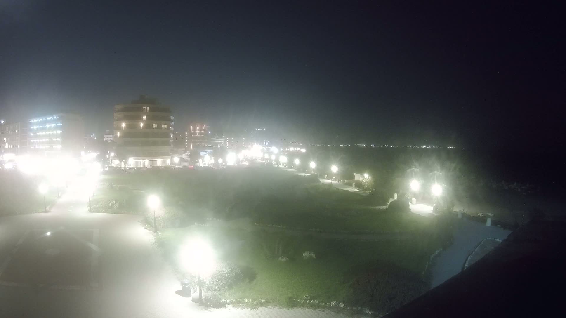 Rhodes, Paralia Elli Beach & Platia Enidriou Plaza Live Cam - Elli Beach, Rhodes (Ródos), Dodacanese, South Aegean (Periféreia Notíou Aigaíou), Greece
