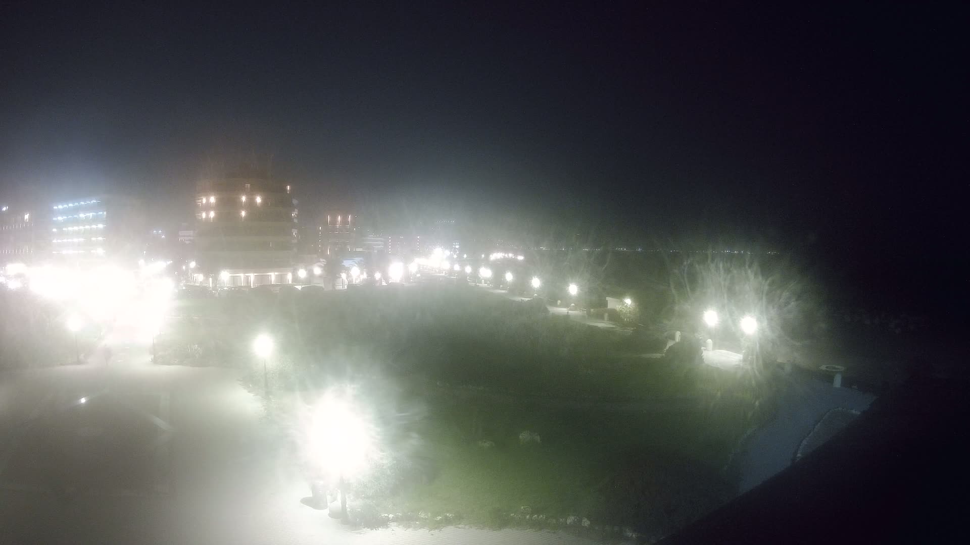 Rhodes, Paralia Elli Beach & Platia Enidriou Plaza Live Cam - Elli Beach, Rhodes (Ródos), Dodacanese, South Aegean (Periféreia Notíou Aigaíou), Greece