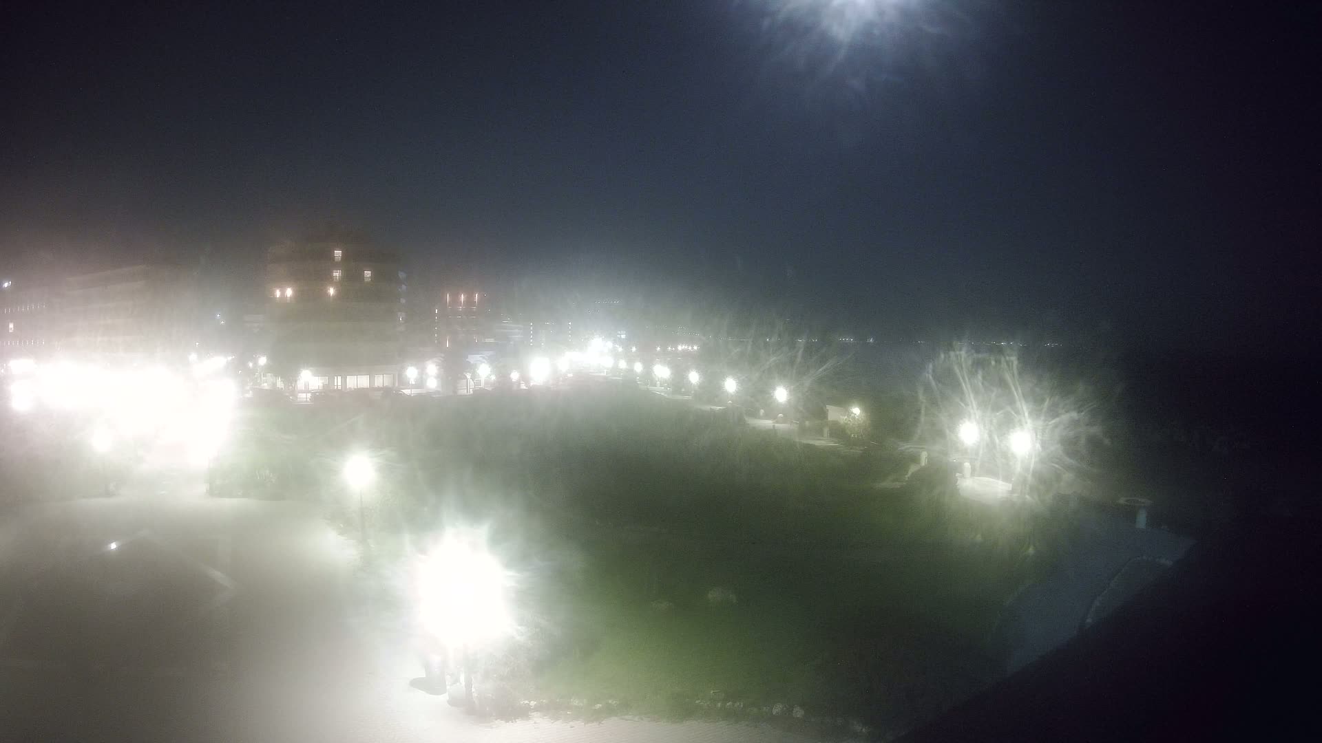 Rhodes, Paralia Elli Beach & Platia Enidriou Plaza Live Cam - Elli Beach, Rhodes (Ródos), Dodacanese, South Aegean (Periféreia Notíou Aigaíou), Greece