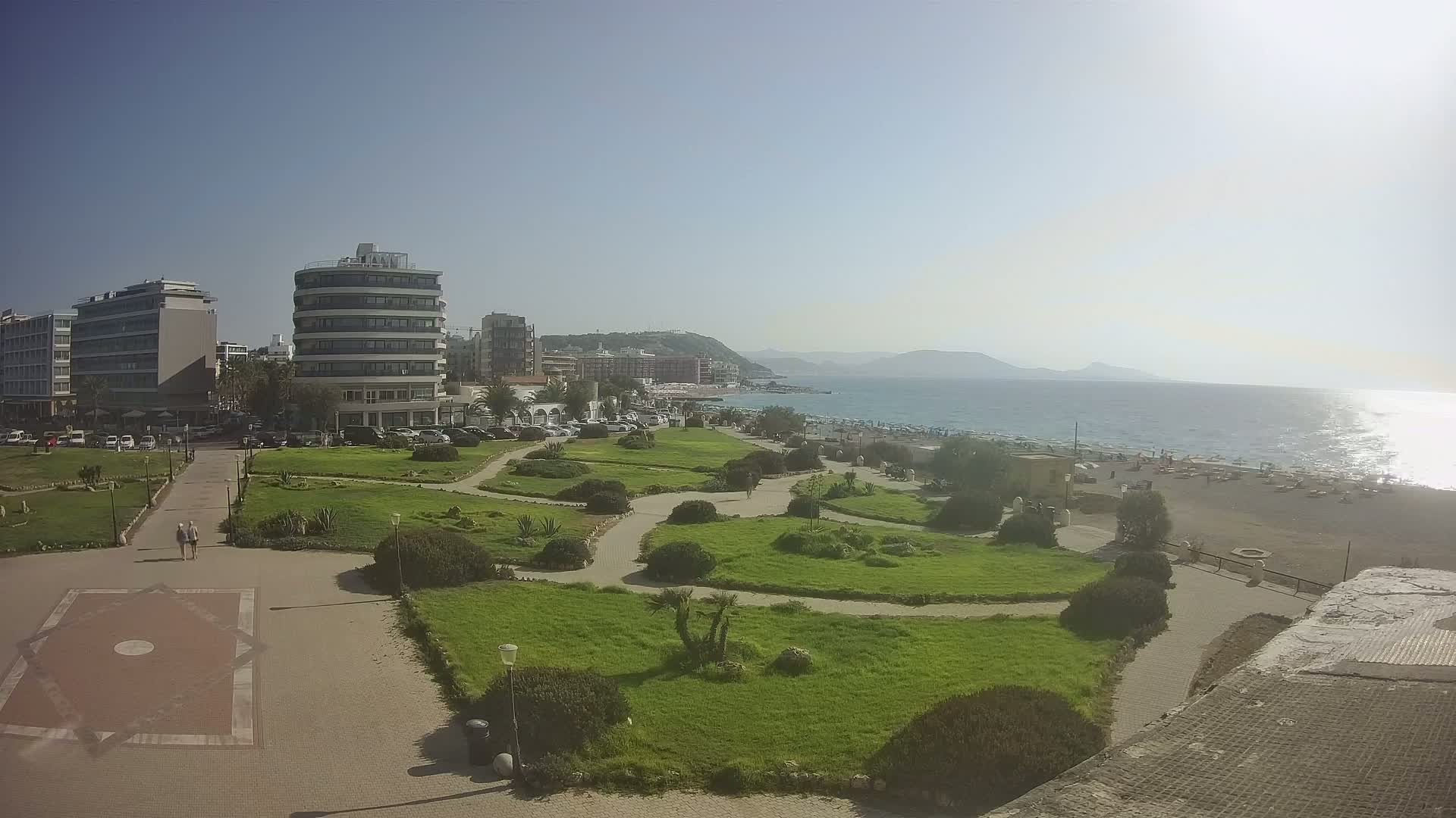 Rhodes, Paralia Elli Beach & Platia Enidriou Plaza Live Cam - Elli Beach, Rhodes (Ródos), Dodacanese, South Aegean (Periféreia Notíou Aigaíou), Greece
